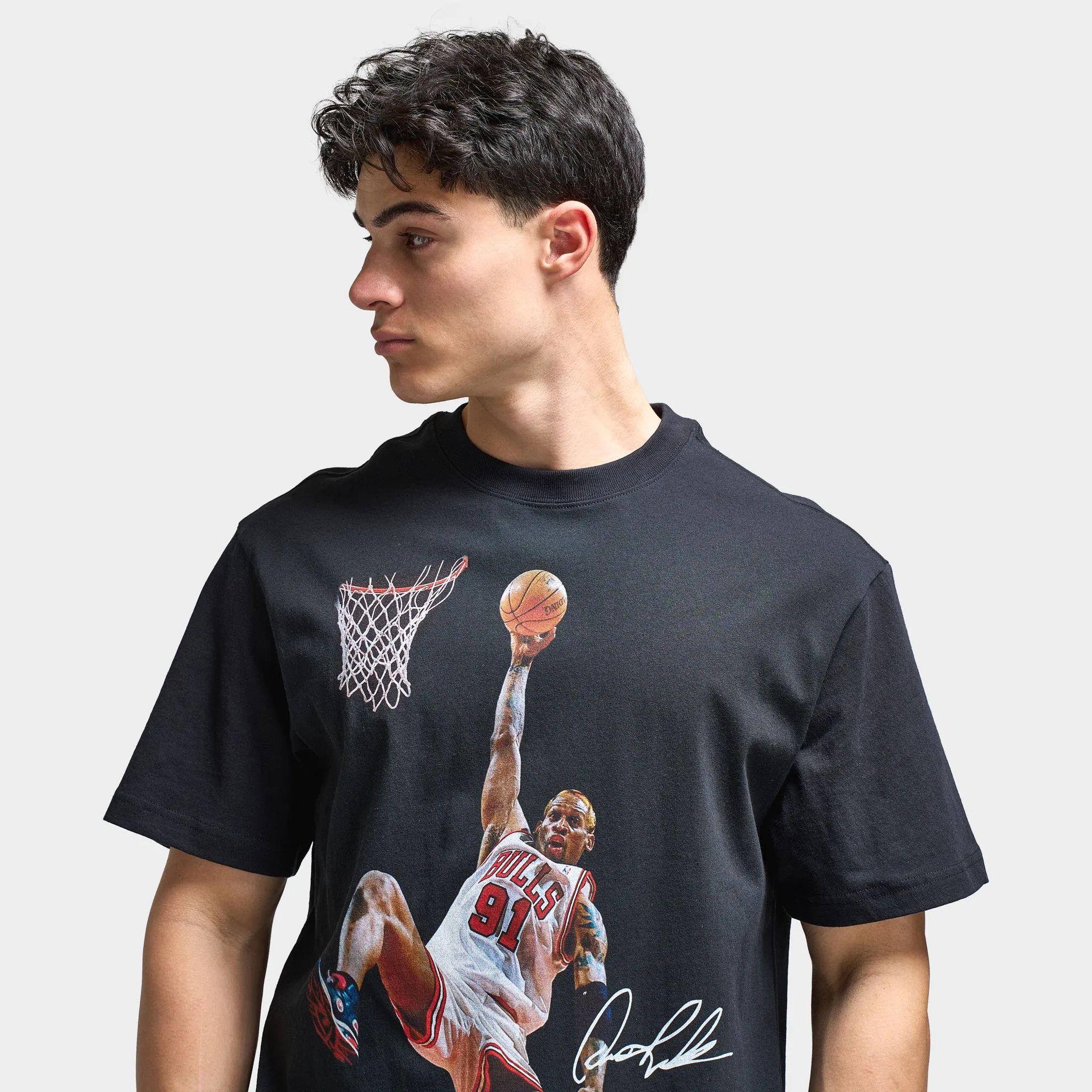 Mitchell & Ness Rodman Signature Rebound T-Shirt / Black sold by JD Sports product image thumbnail 3