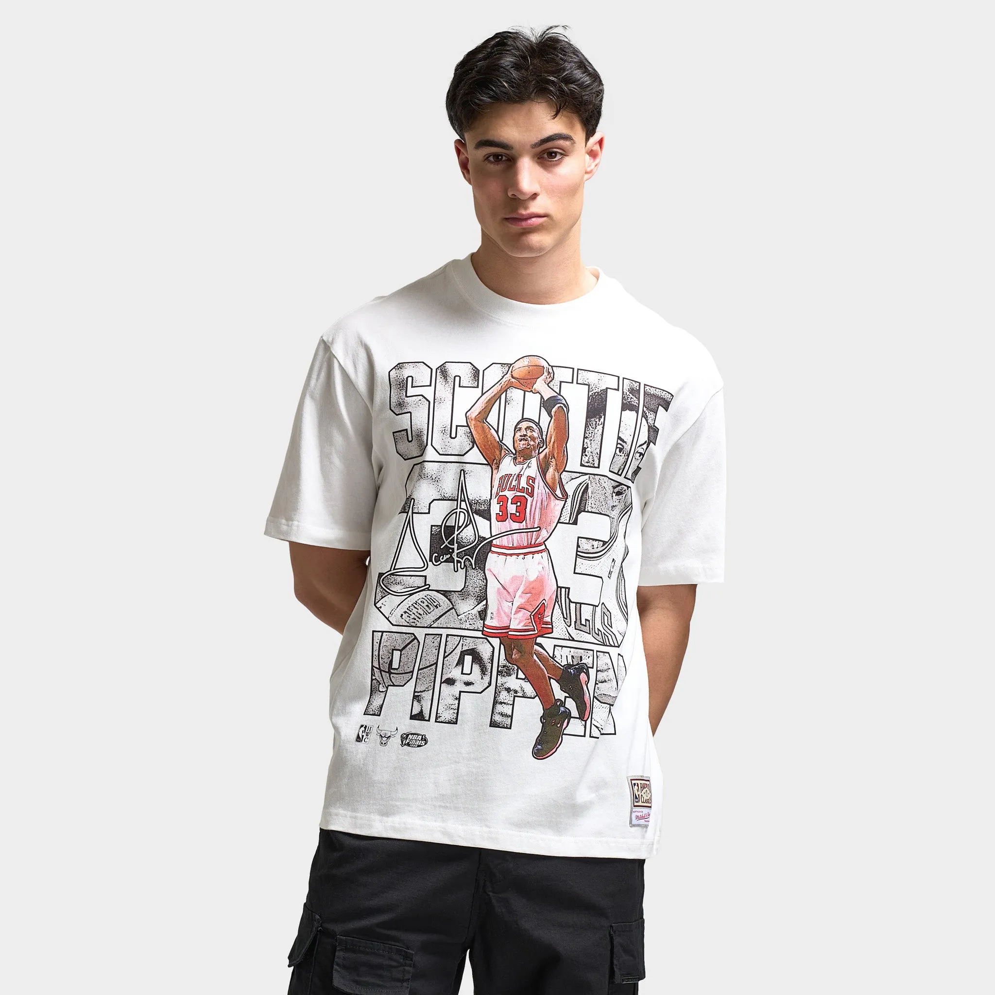 Mitchell & Ness Pippen Mono Dunk T-Shirt / White sold by JD Sports