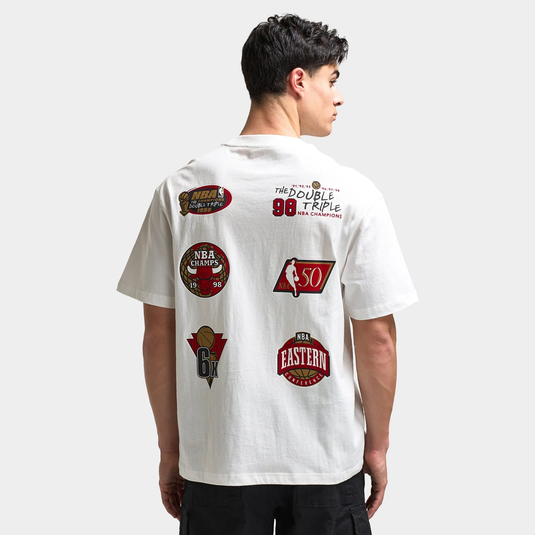 Mitchell & Ness Chicago Bulls Multi Logo T-Shirt / White sold by JD Sports product image thumbnail 2
