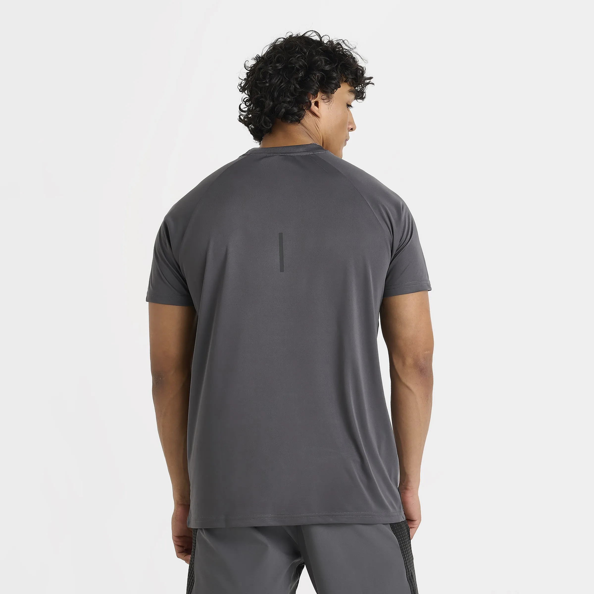 Sonneti Elbrus Graphic T-Shirt / Turbulence sold by JD Sports product image thumbnail 2