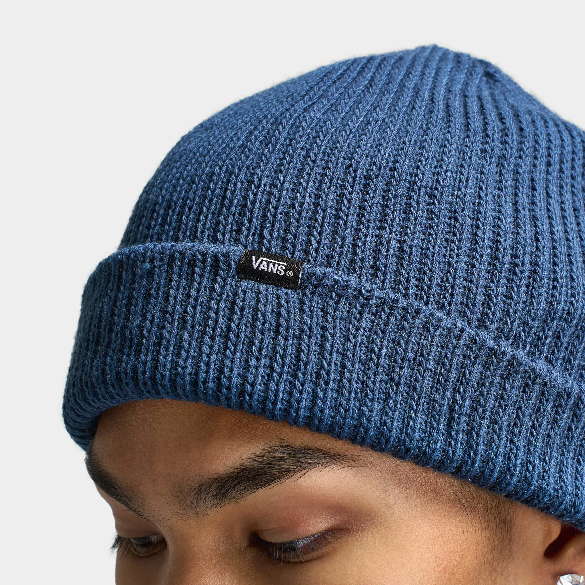 Vans Core Basics Beanie / Dress Blues sold by JD Sports product image thumbnail 4