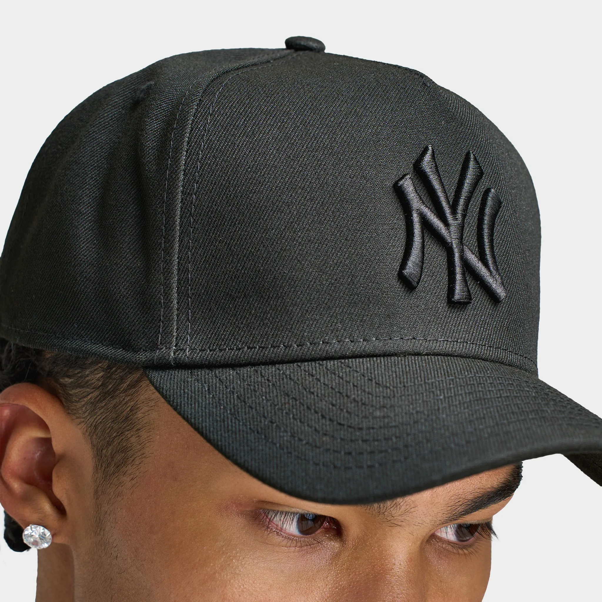 New Era New York Yankees 9FORTY A-Frame Snapback Black / Black sold by JD Sports product image thumbnail 4