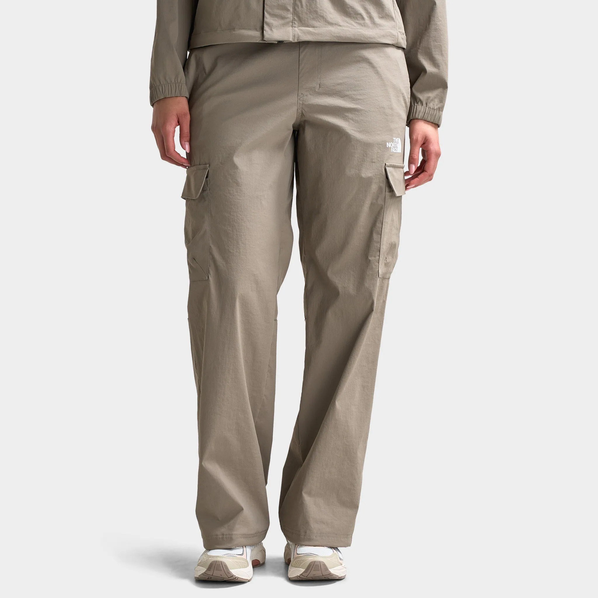 The North Face Women's Highwaist Cargo Pants / Brown sold by JD Sports