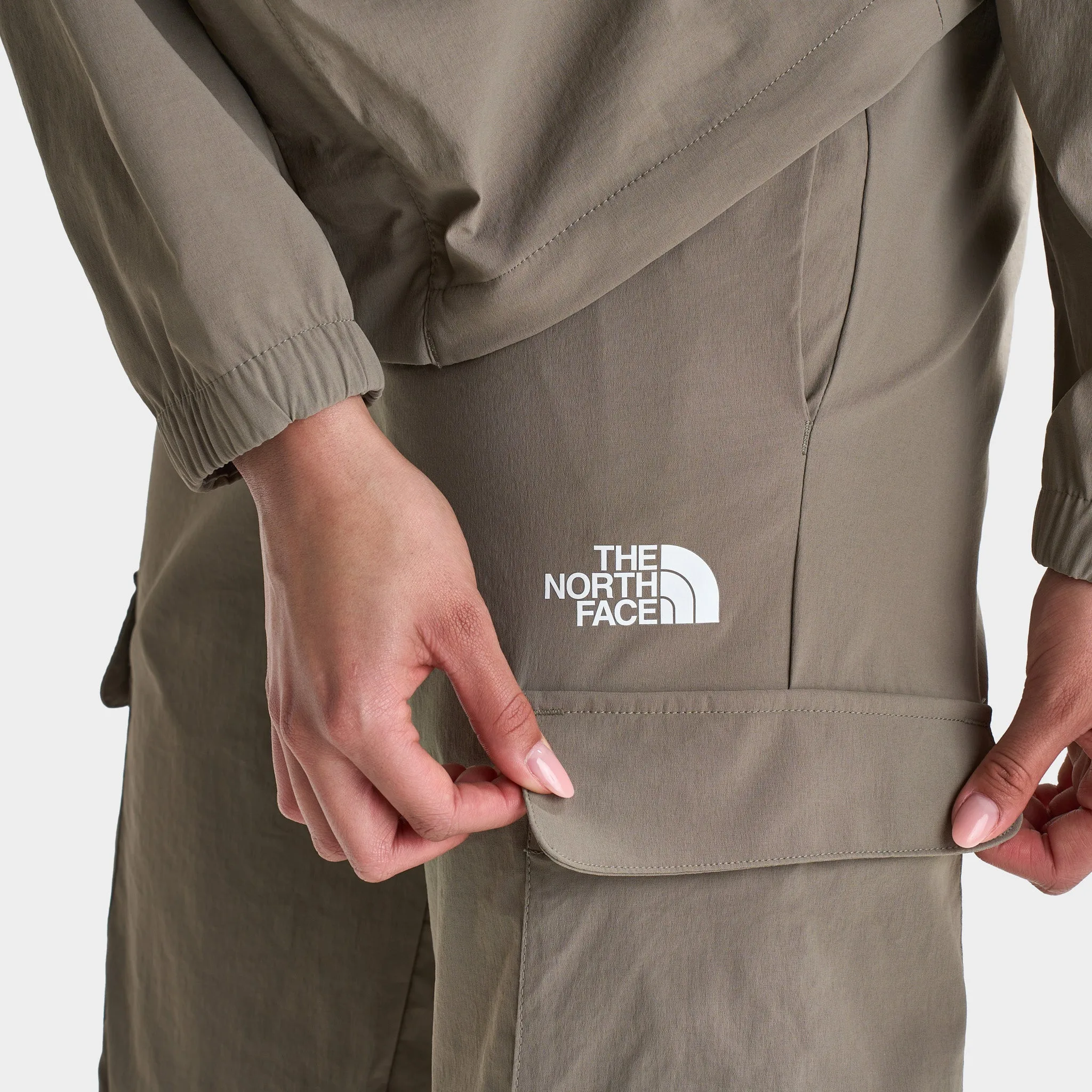 The North Face Women's Highwaist Cargo Pants / Brown sold by JD Sports product image thumbnail 5