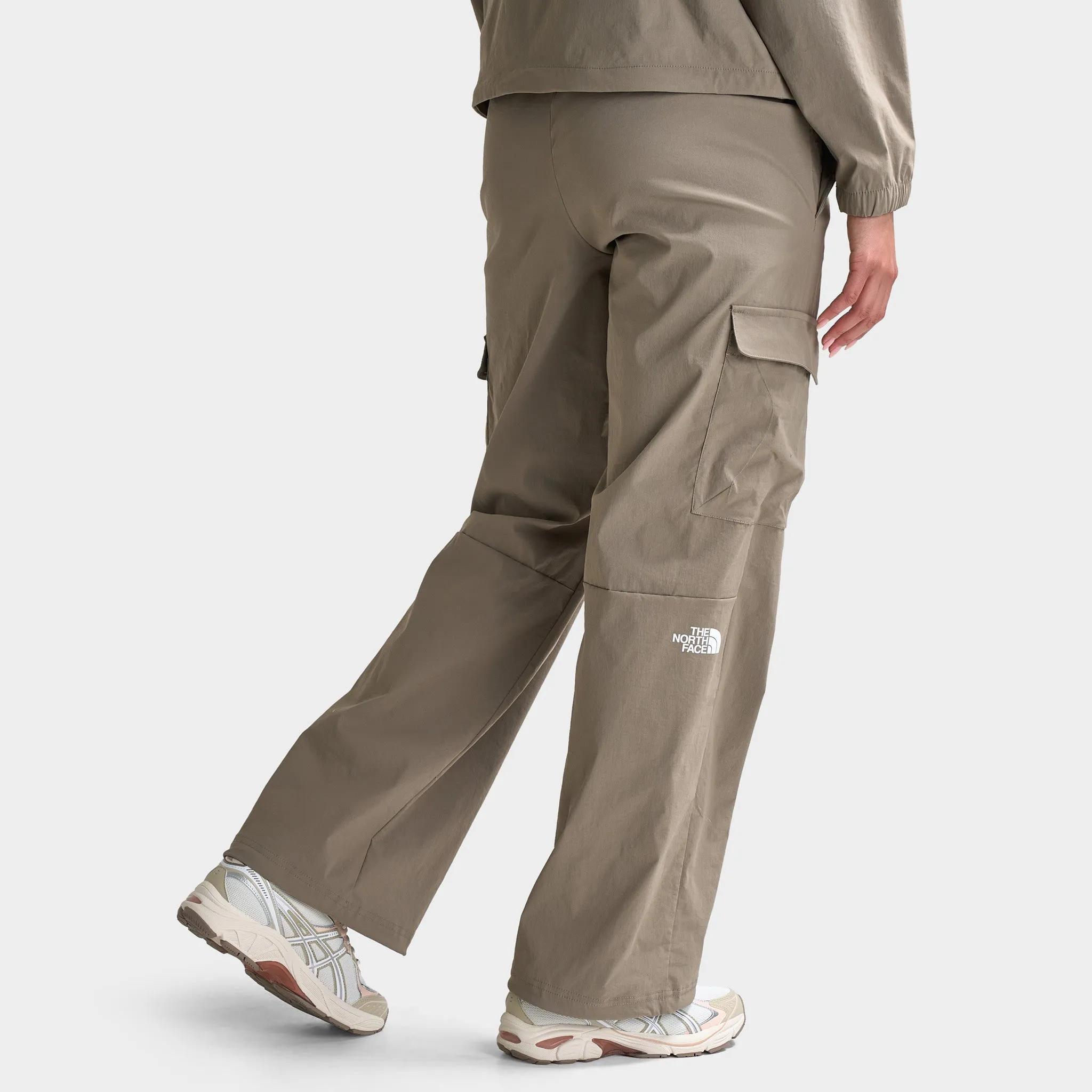 The North Face Women's Highwaist Cargo Pants / Brown sold by JD Sports product image thumbnail 2
