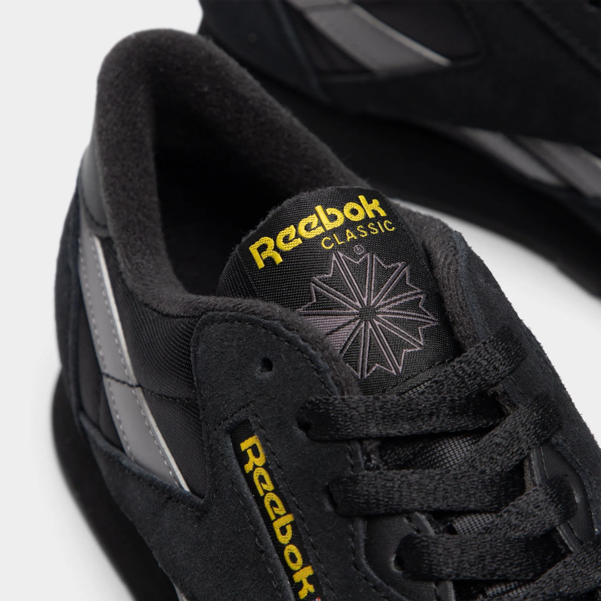 Reebok Classic Nylon Black / Overcast Grey - Golden Haze sold by JD Sports product image thumbnail 3