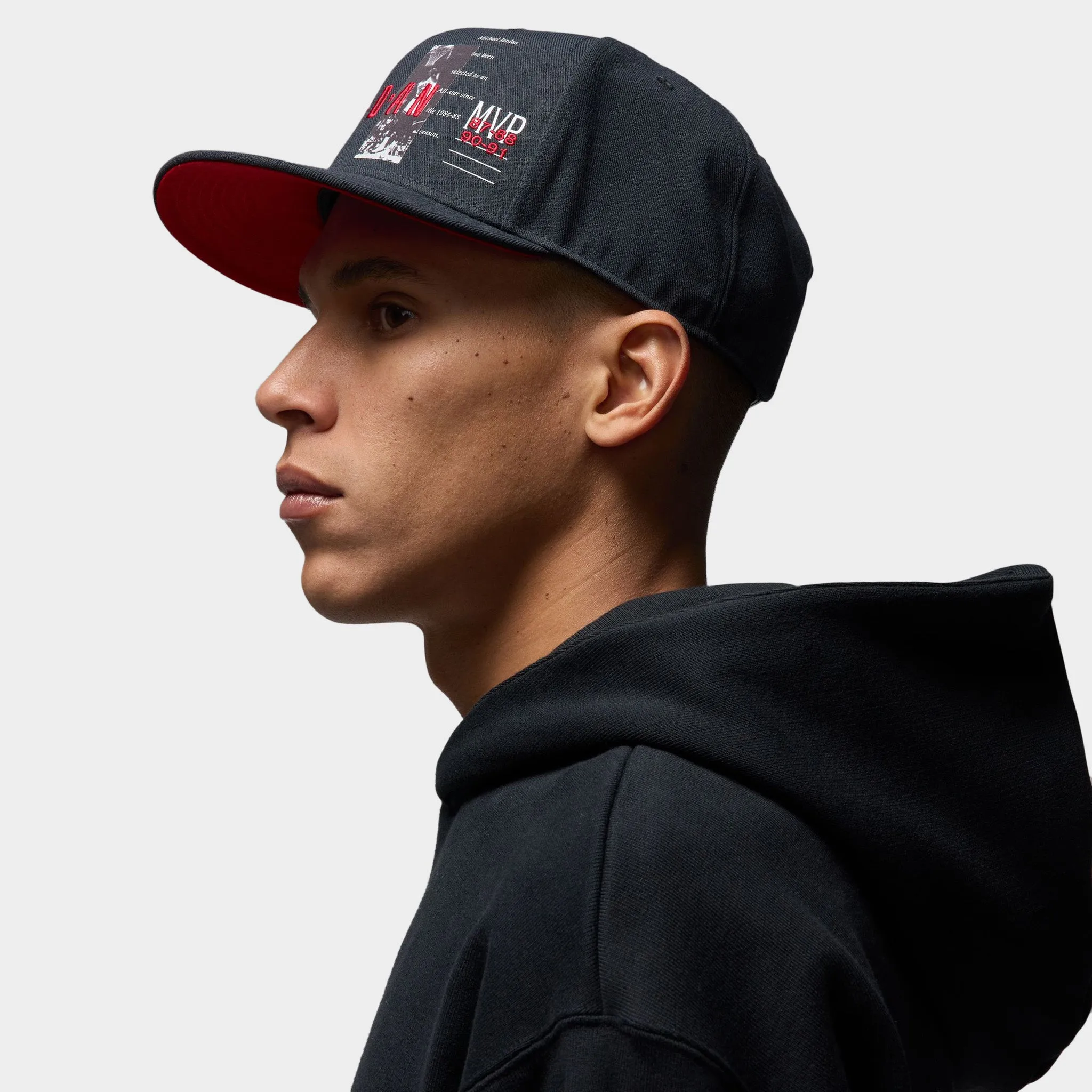 Jordan Pro Structured Strapback Cap Black / Gym Red sold by JD Sports product image thumbnail 2