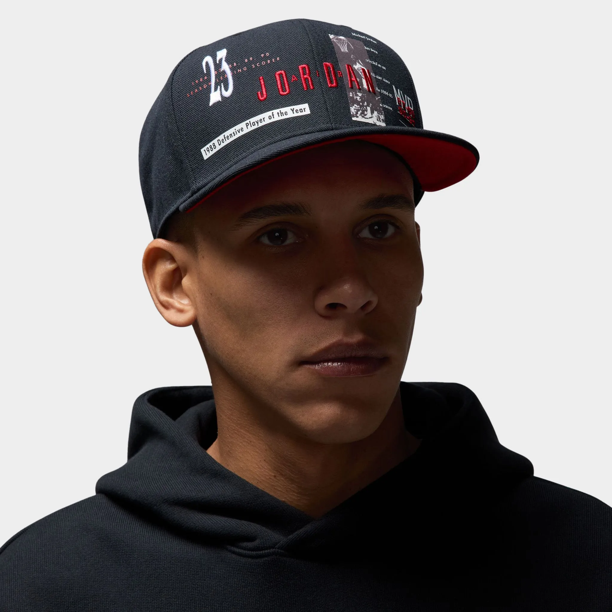 Jordan Pro Structured Strapback Cap Black / Gym Red sold by JD Sports