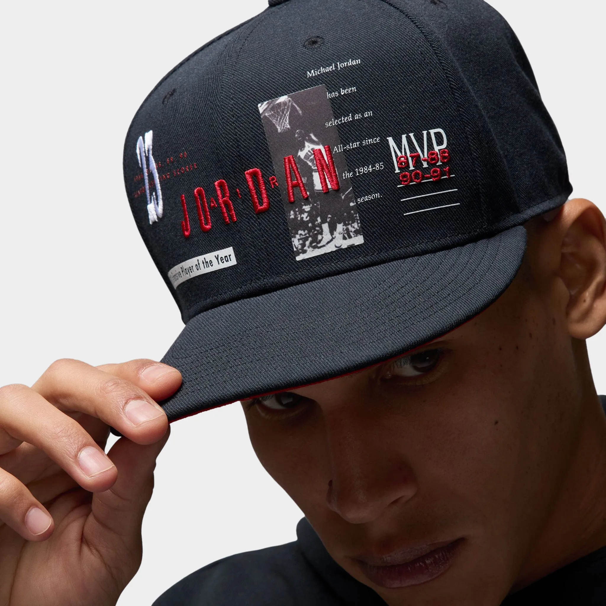 Jordan Pro Structured Strapback Cap Black / Gym Red sold by JD Sports product image thumbnail 3