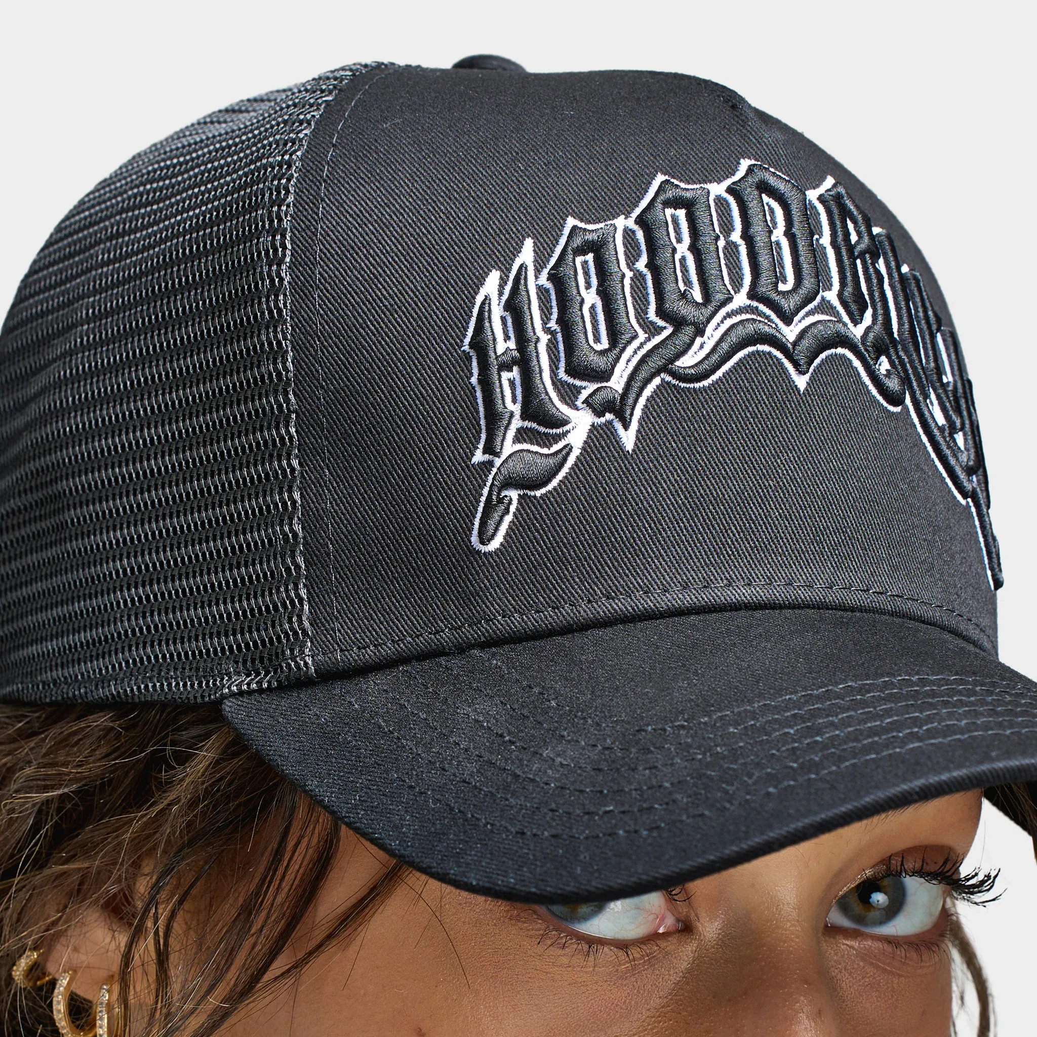 $JD Hoodrich Ritual 5 Panel Trucker Cap Black / Grey sold by JD Sports product image thumbnail 4