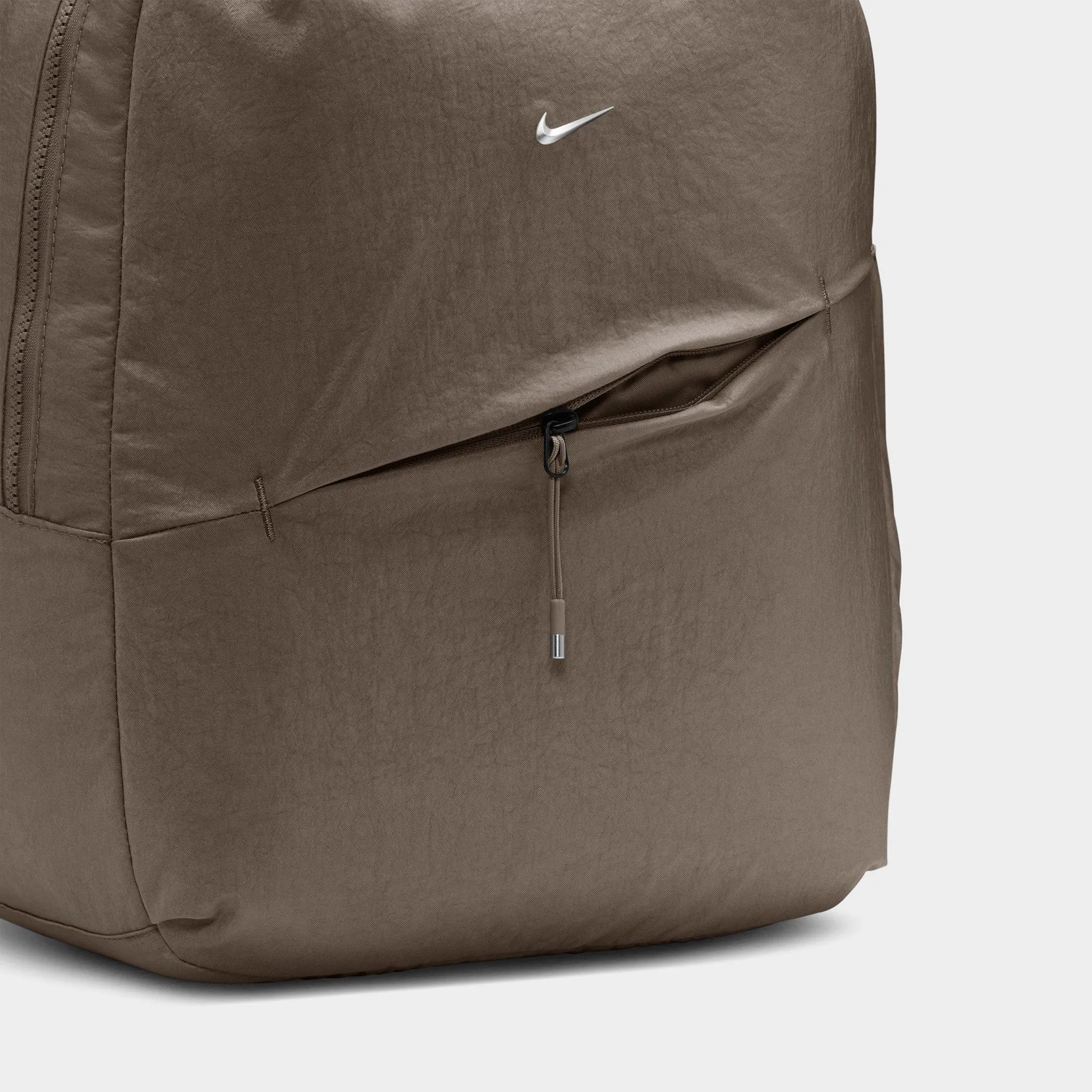 Nike Aura Backpack Mink Brown / Matte Silver sold by JD Sports product image thumbnail 5