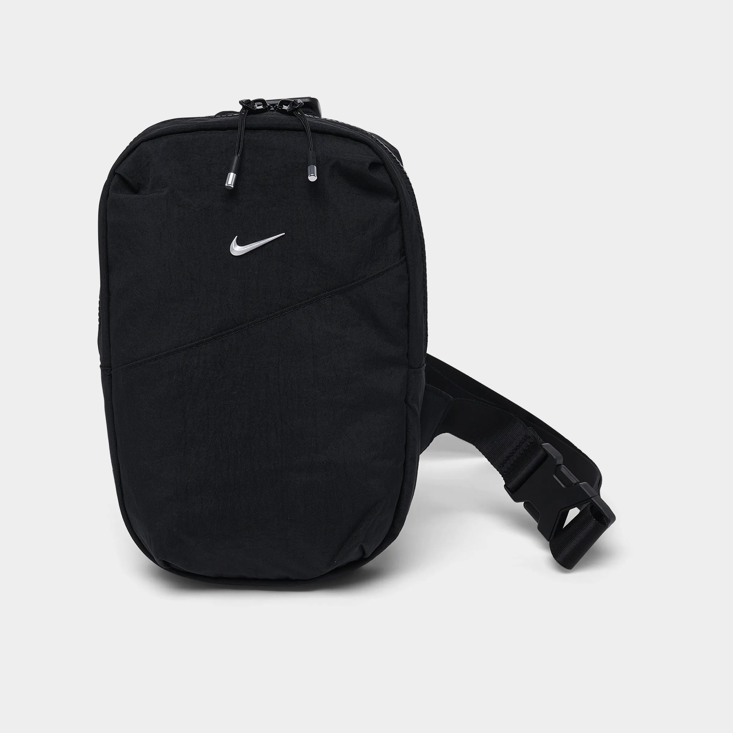 Nike Aura Crossbody Bag (2L) Black / Matte Silver sold by JD Sports product image thumbnail 3