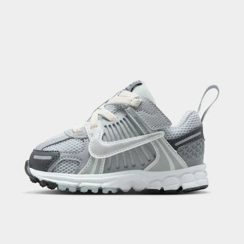 Nike Vomero 5 TD Pure Platinum / Metallic Silver sold by JD Sports