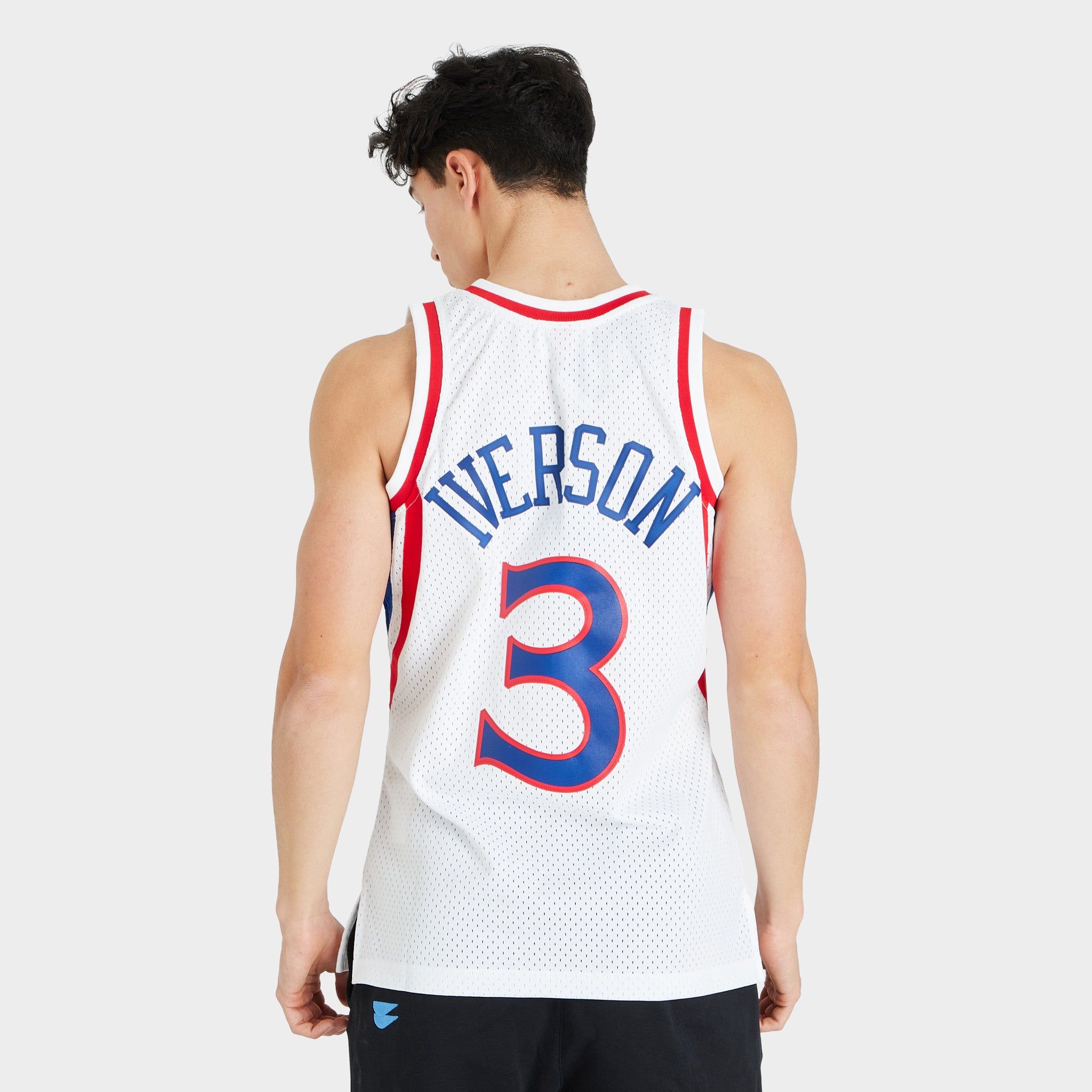 Mitchell & Ness NBA Philadelphia 76ers Allen Iverson Swingman Jersey / White sold by JD Sports product image thumbnail 2
