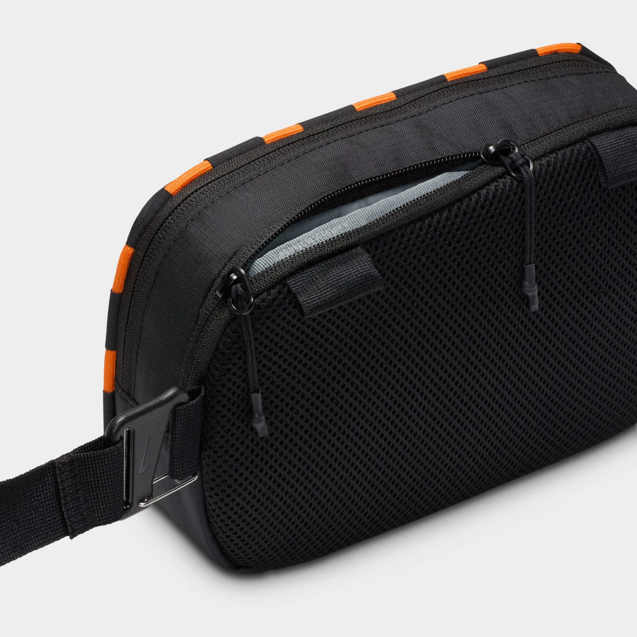 Nike Hayward Patrol Crossbody Bag Black sold by JD Sports product image thumbnail 5
