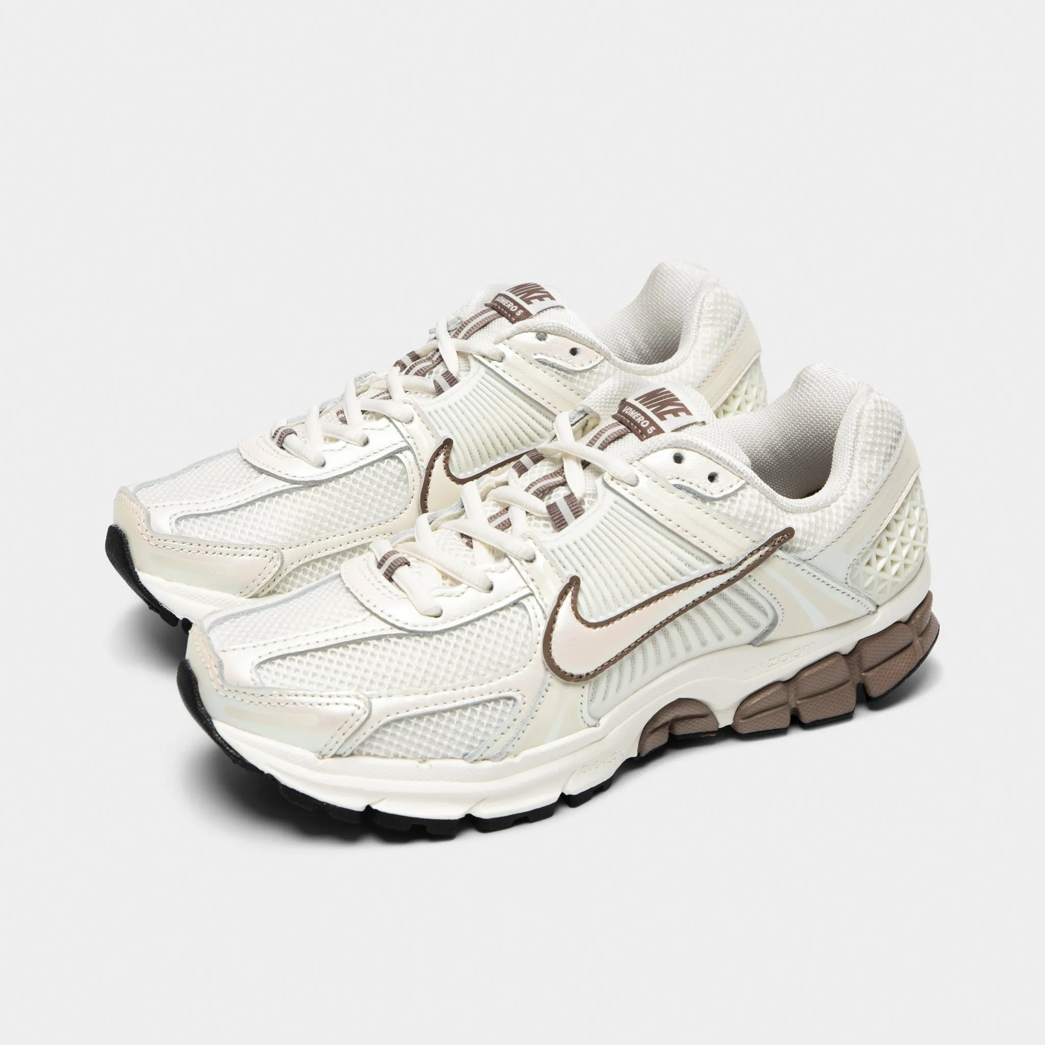 Nike Women's Zoom Vomero 5 Sail / Mink Brown - Black sold by JD Sports product image thumbnail 2