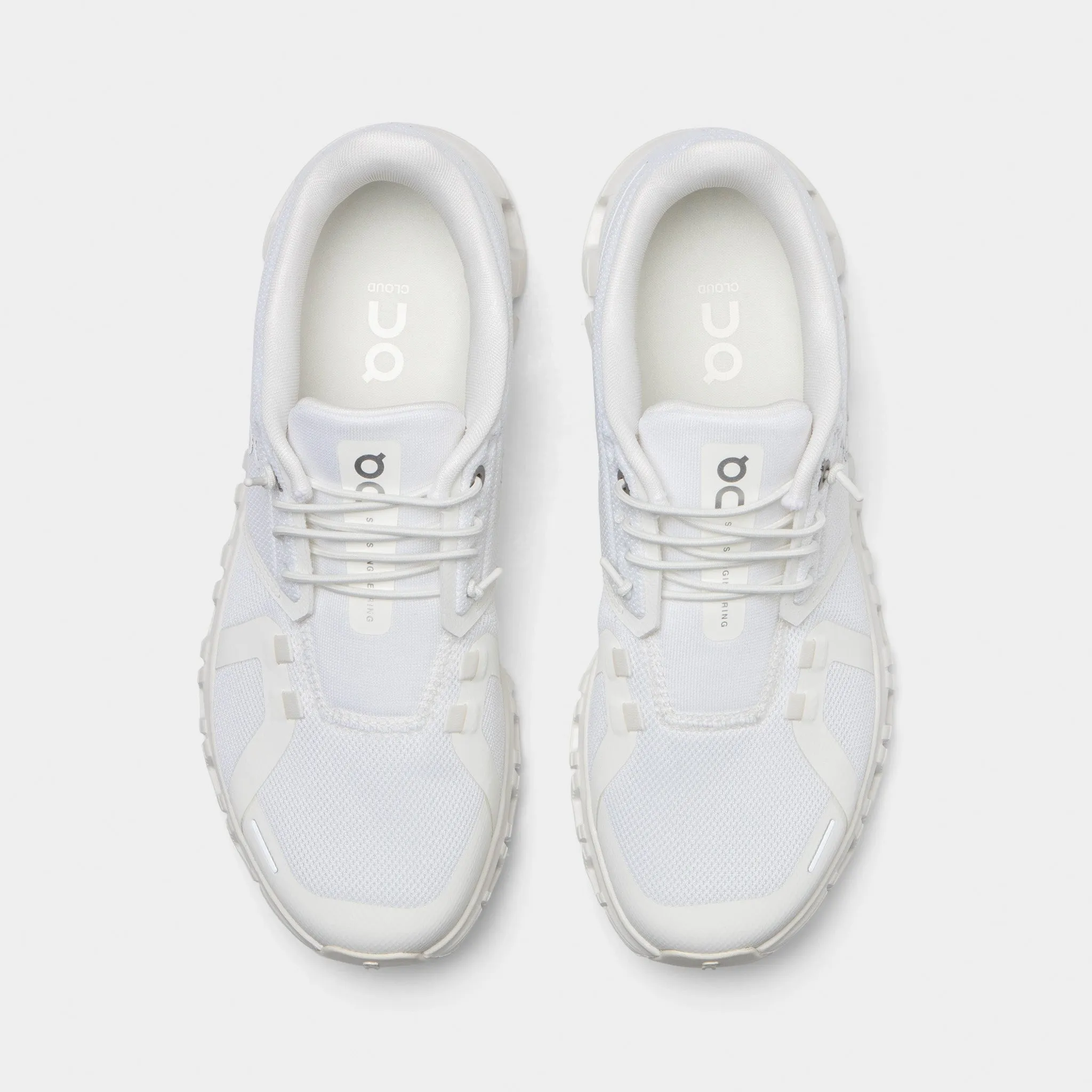 On Women's Cloud 6 White / White sold by JD Sports product image thumbnail 5