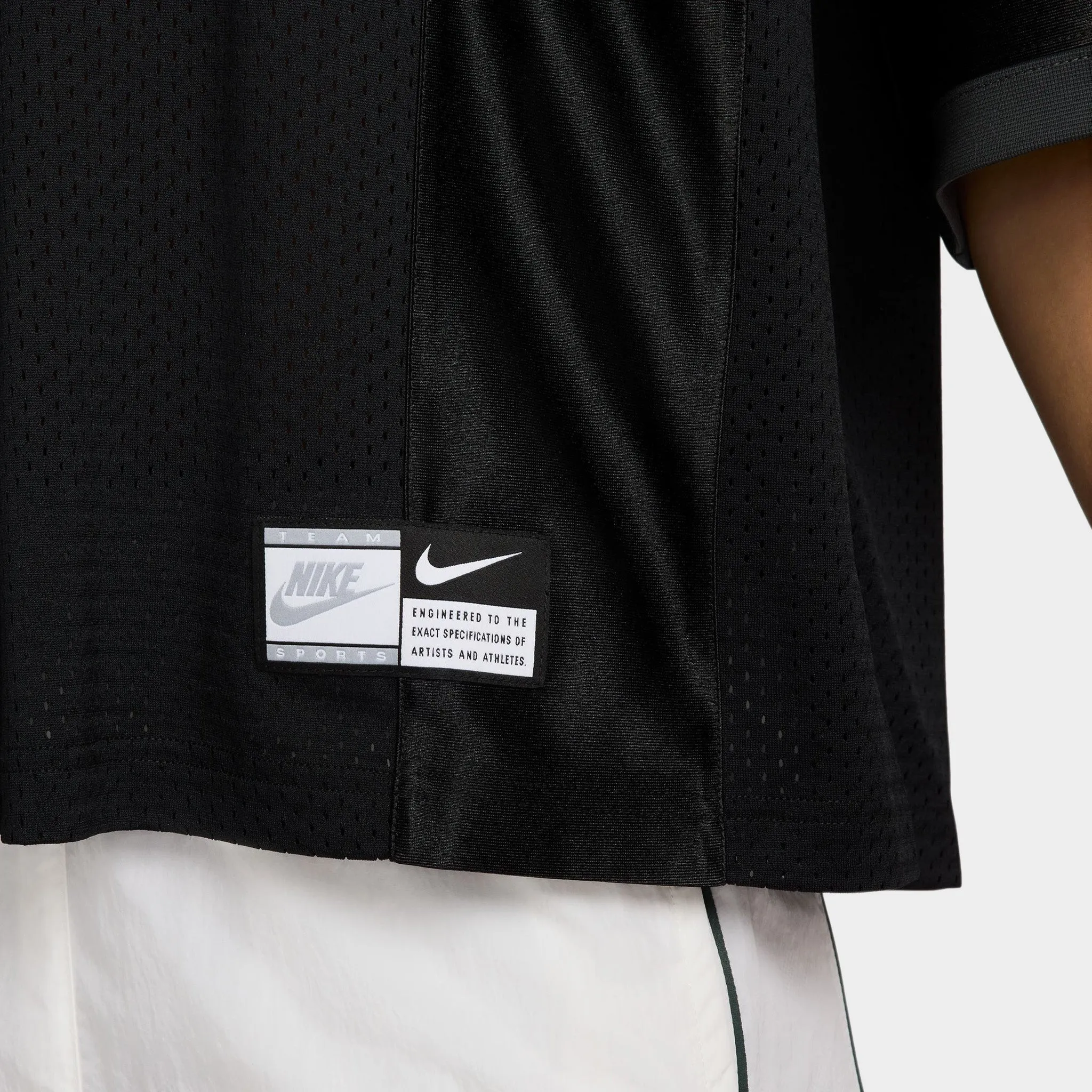 Nike Sportswear Street Women's Oversized Graphic Jersey Black / Anthracite sold by JD Sports product image thumbnail 5