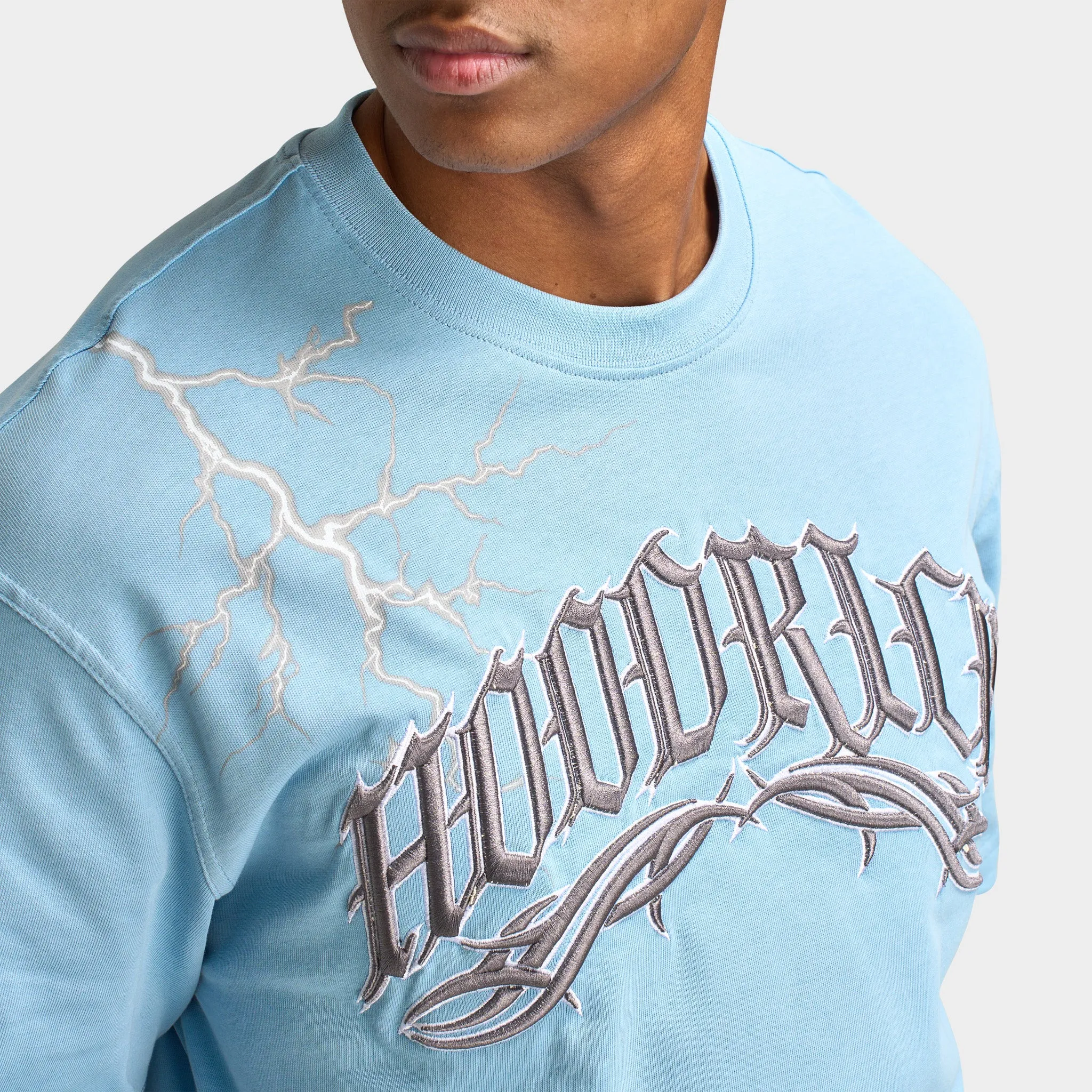 Hoodrich Dark Oversized Graphic T-shirt Glacier Lake / Lava Smoke - White sold by JD Sports product image thumbnail 4