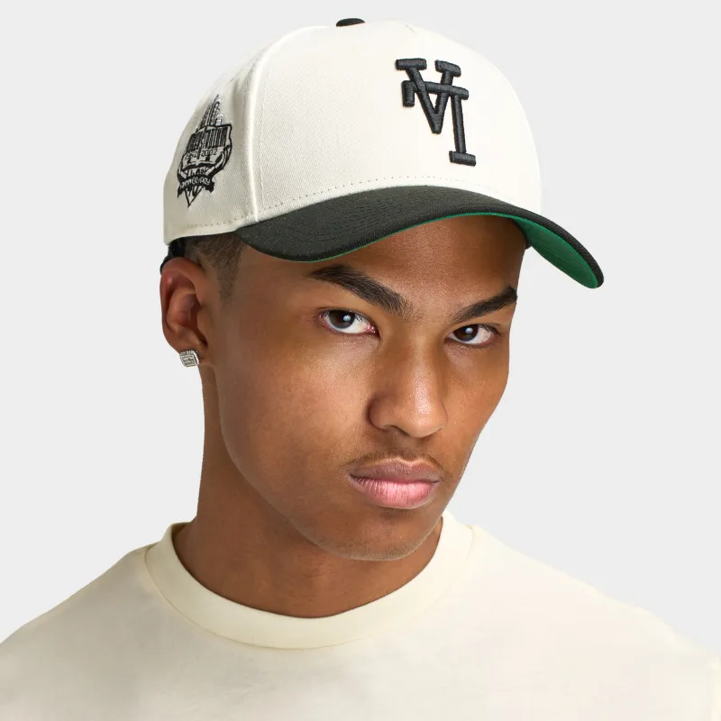 New Era Los Angeles Dodgers 9FORTY A-Frame Chrome / Black sold by JD Sports