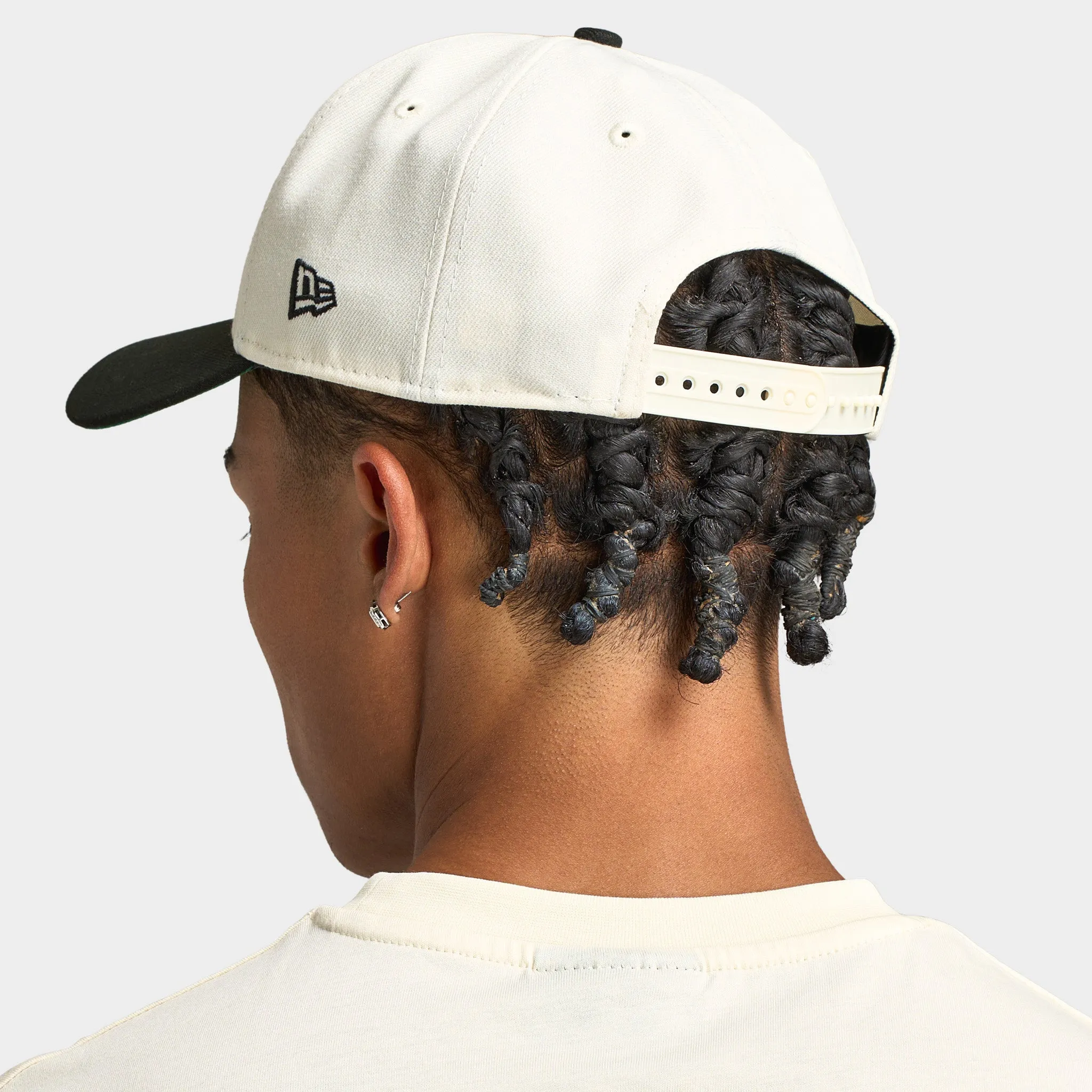 New Era Los Angeles Dodgers 9FORTY A-Frame Chrome / Black sold by JD Sports product image thumbnail 2