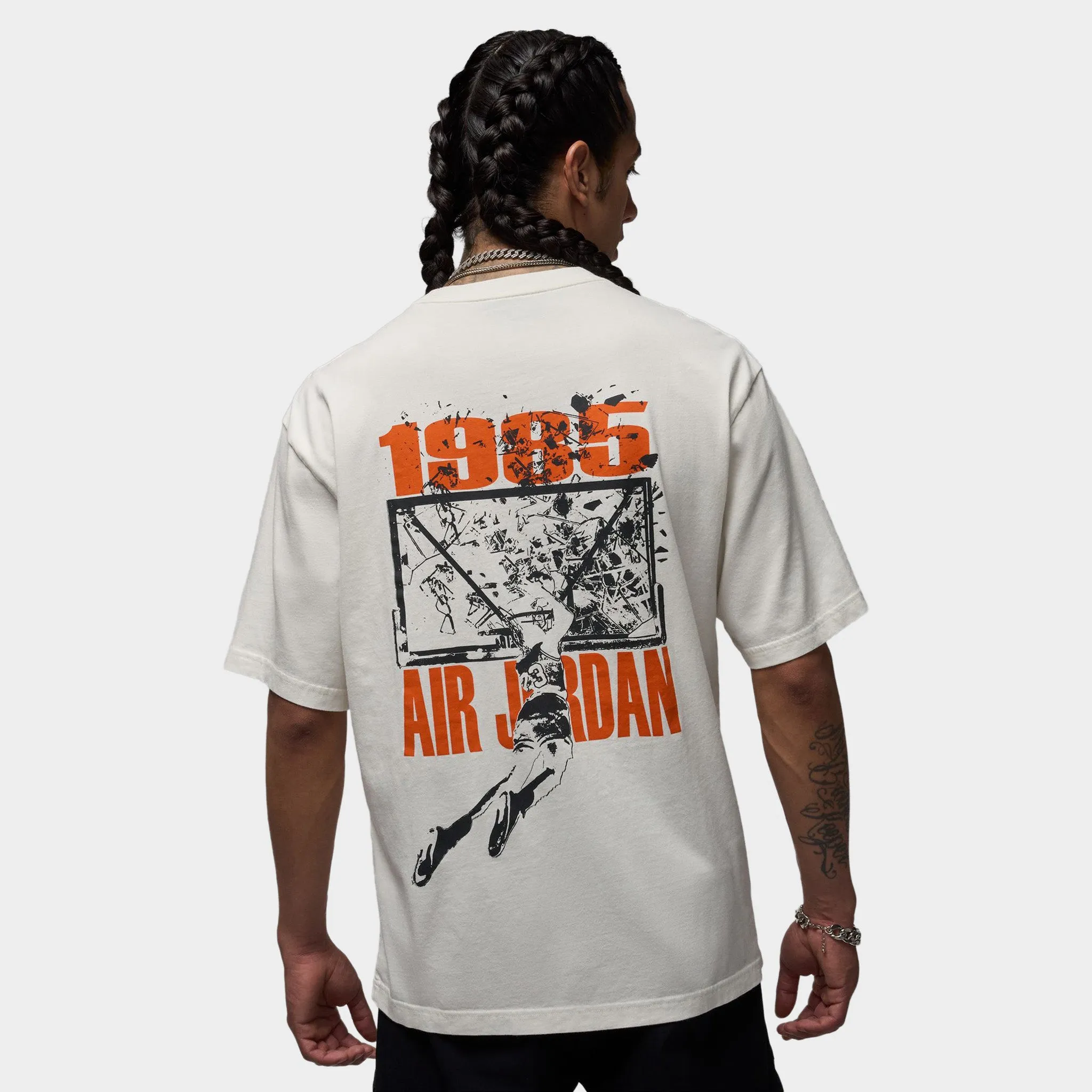 Michael Jordan Brooklyn Shattered Back Board Oversized Graphic T-Shirt Sail / Off Noir sold by JD Sports product image thumbnail 2
