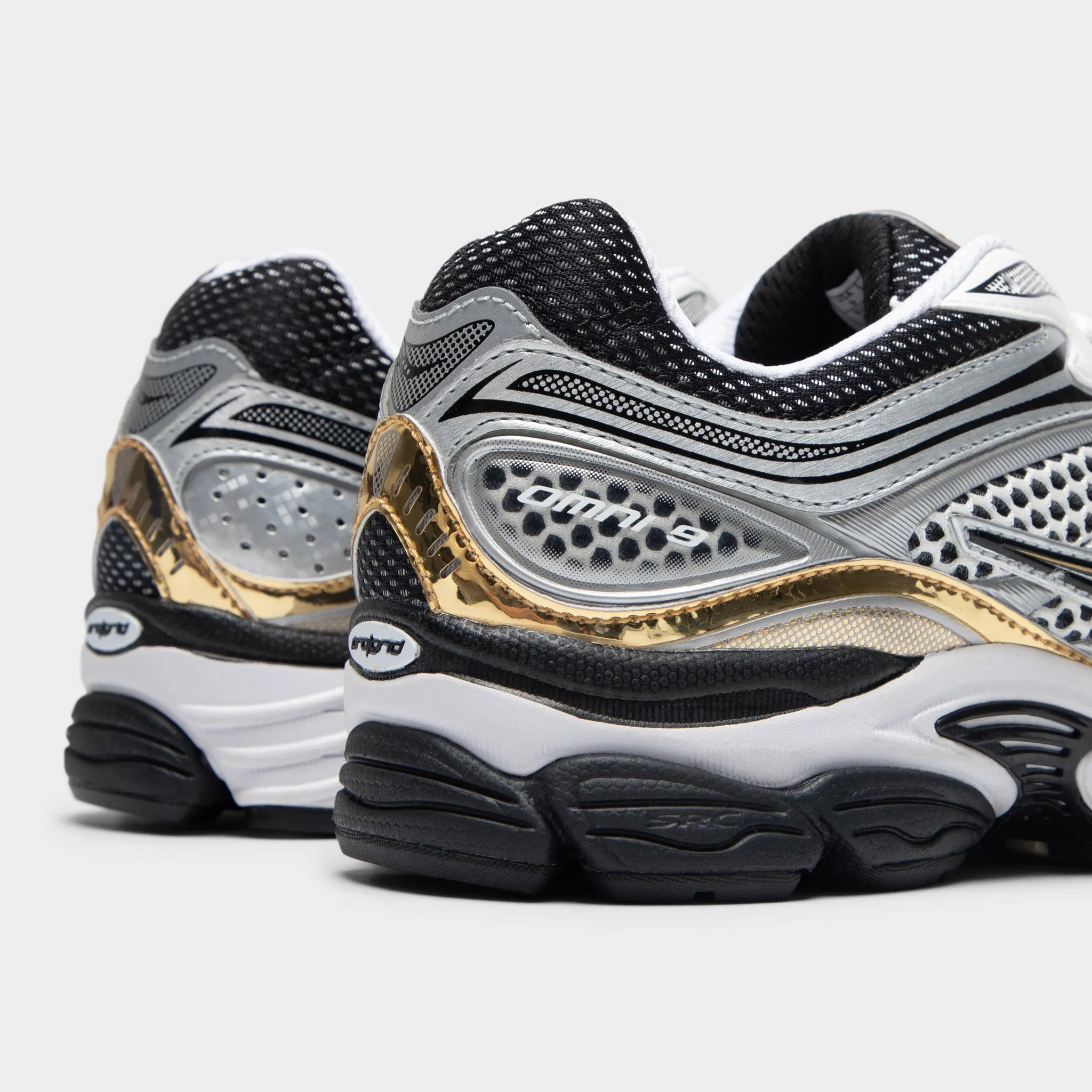 Saucony ProGrid Omni 9 Silver / Black - Gold sold by JD Sports product image thumbnail 3