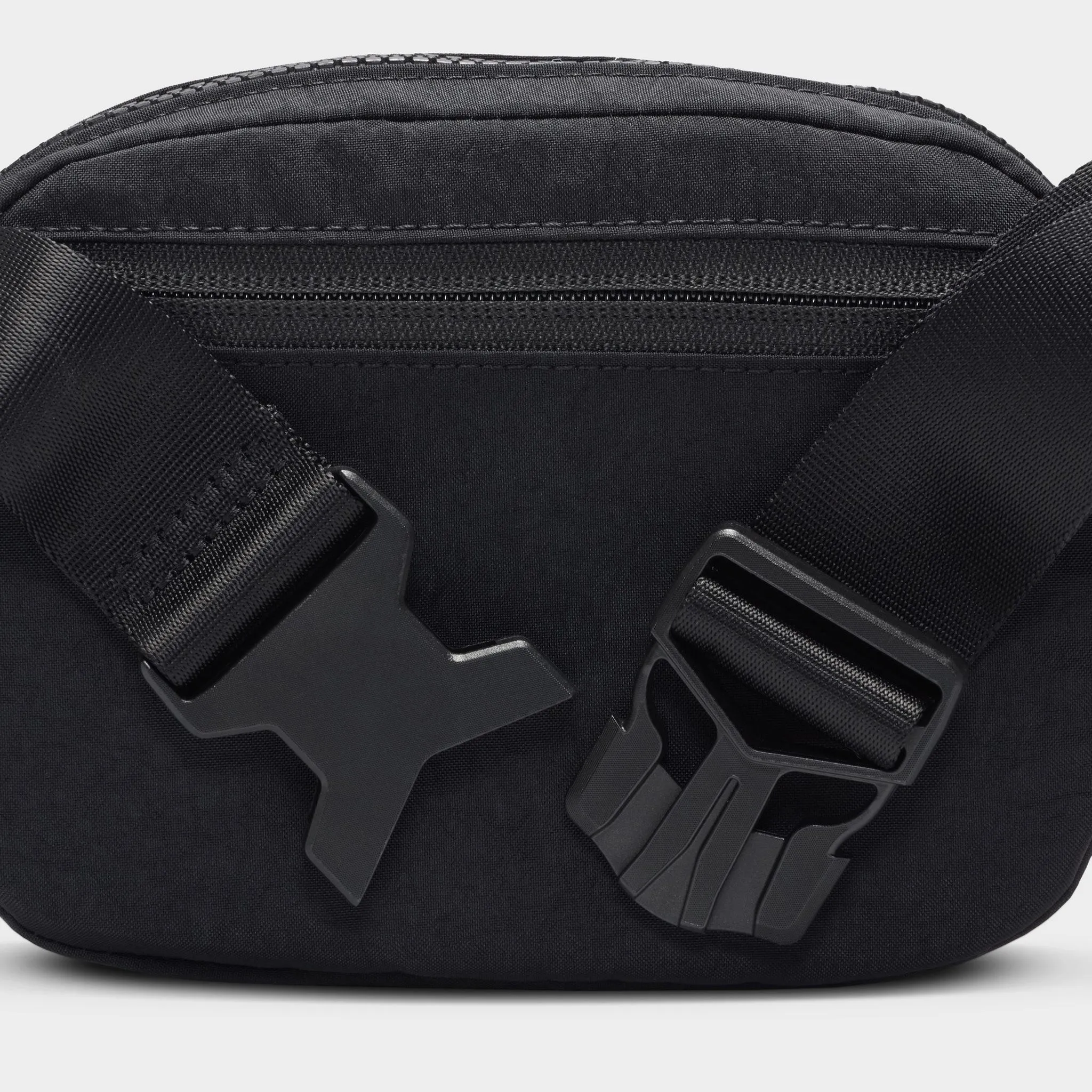 Nike Women's Aura Waist Pack (2L) Black/Black - Gunmetal sold by JD Sports product image thumbnail 2