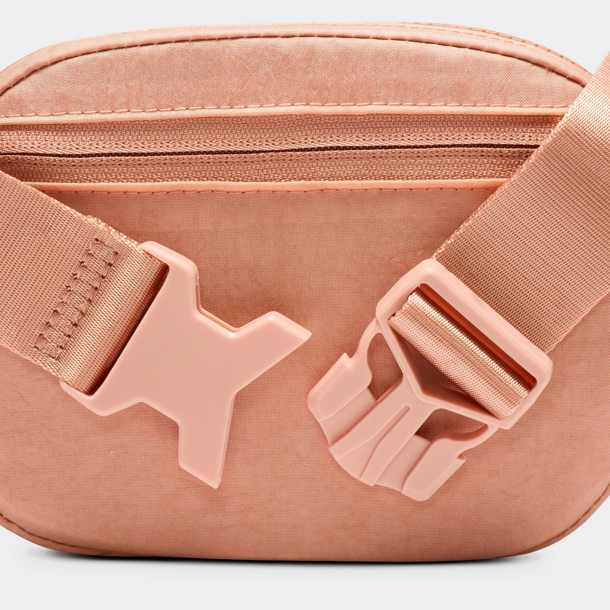 Nike Women's Aura Crossbody Bag (2L) / Gold sold by JD Sports product image thumbnail 2