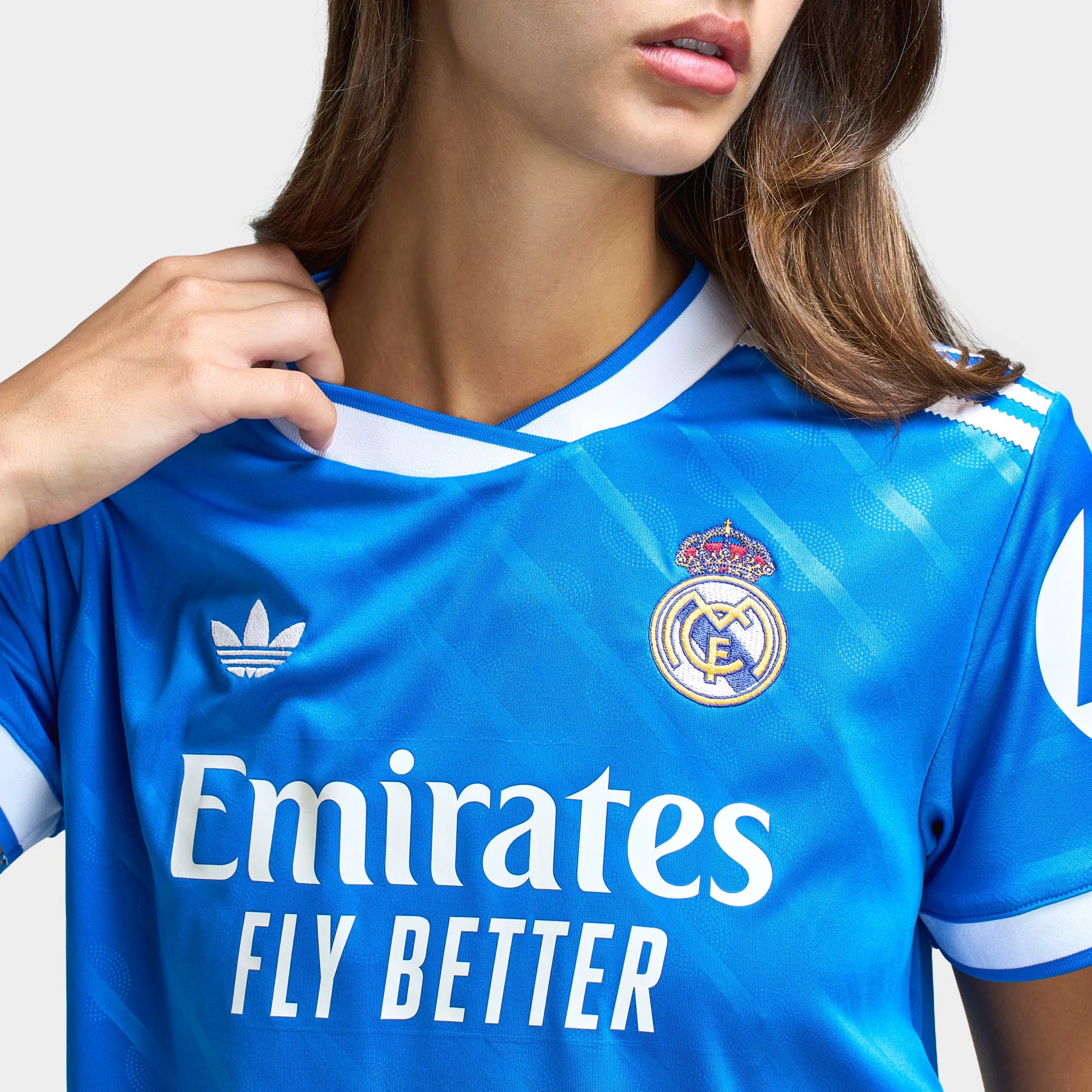 adidas Women's Real Madrid 25/26 3rd Cropped Jersey / Bluebird sold by JD Sports product image thumbnail 4