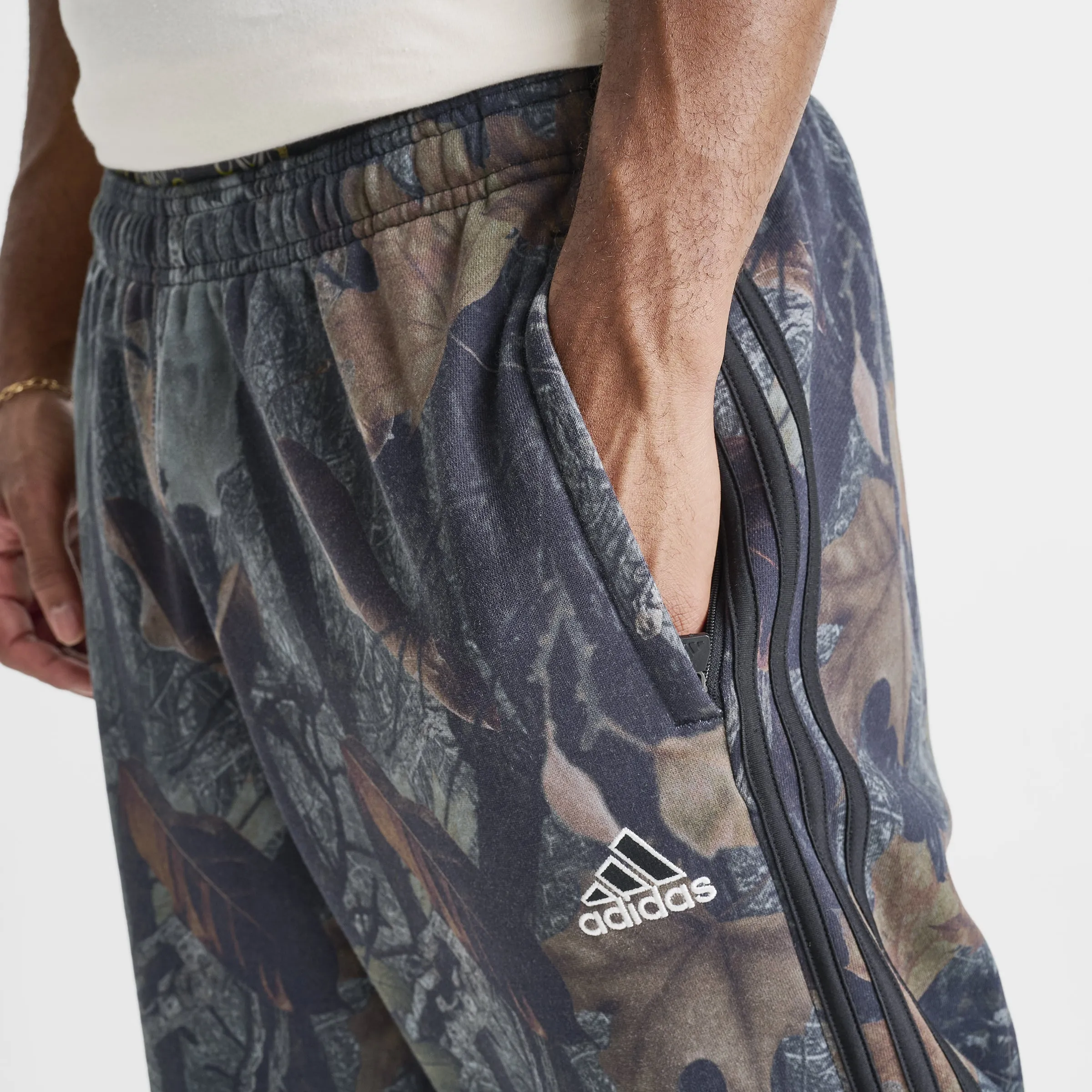 adidas Camo Sweatpants / Black sold by JD Sports product image thumbnail 3