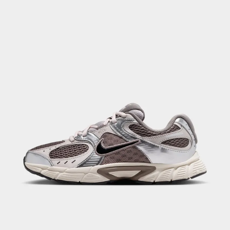 Nike V5 RNR GS Cave Stone / Black - College Grey made by Nike