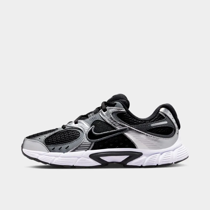 Nike V5 RNR GS Black / Anthracite - Smoke Grey sold by JD Sports