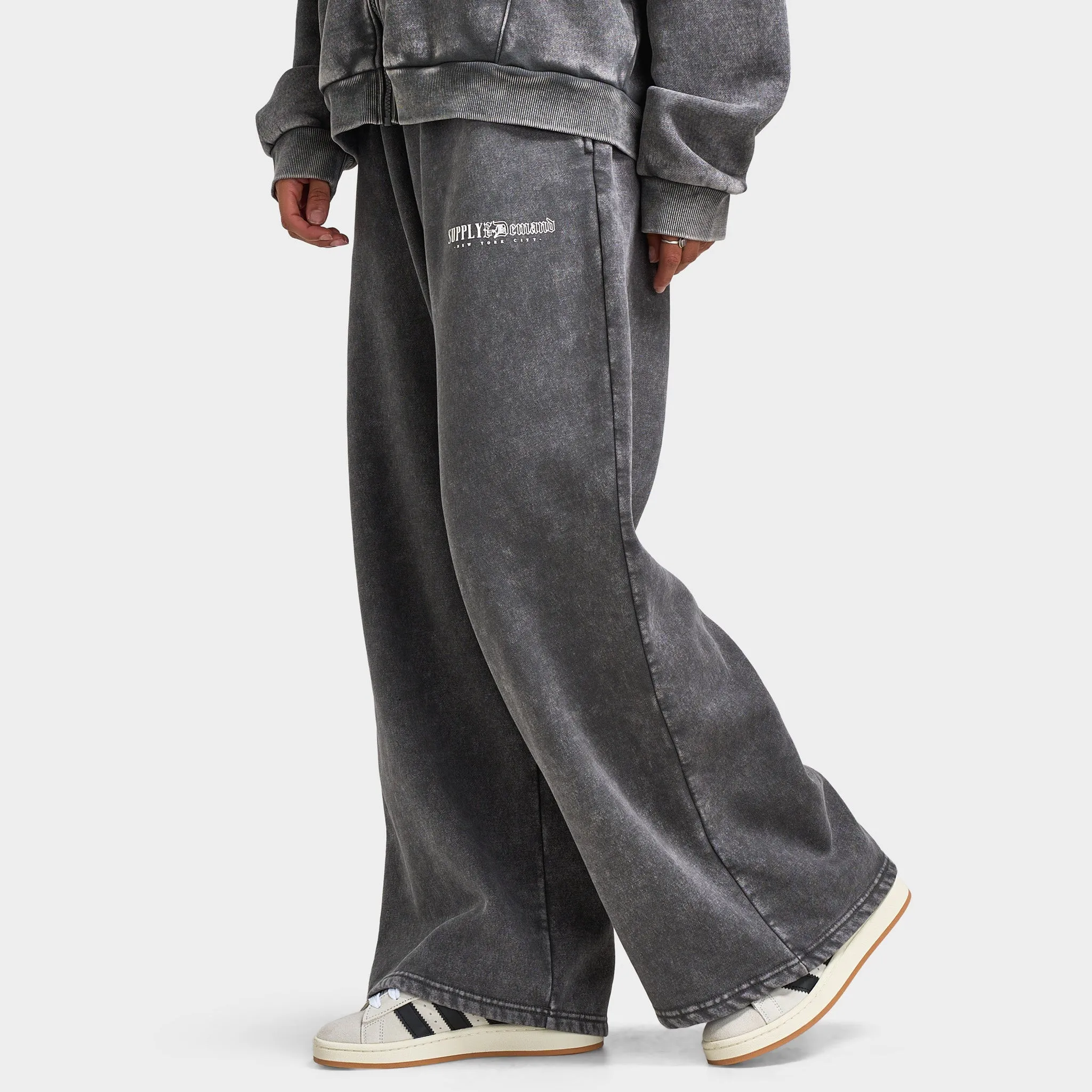 Supply & Demand Women's Scorp Wide Leg Joggers / Dark Grey Wash sold by JD Sports product image thumbnail 3