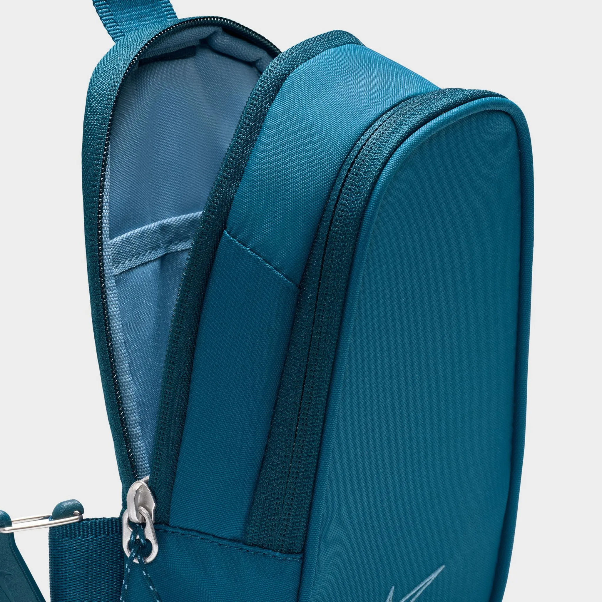 Nike Sportswear Commute Crossbody Bag / Blue Force sold by JD Sports product image thumbnail 3