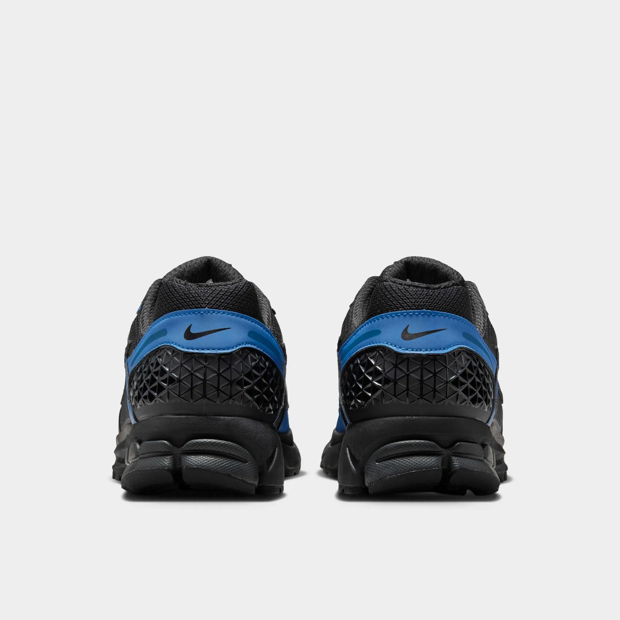 Nike Zoom Vomero 5 SE Black / Silver sold by JD Sports product image thumbnail 4