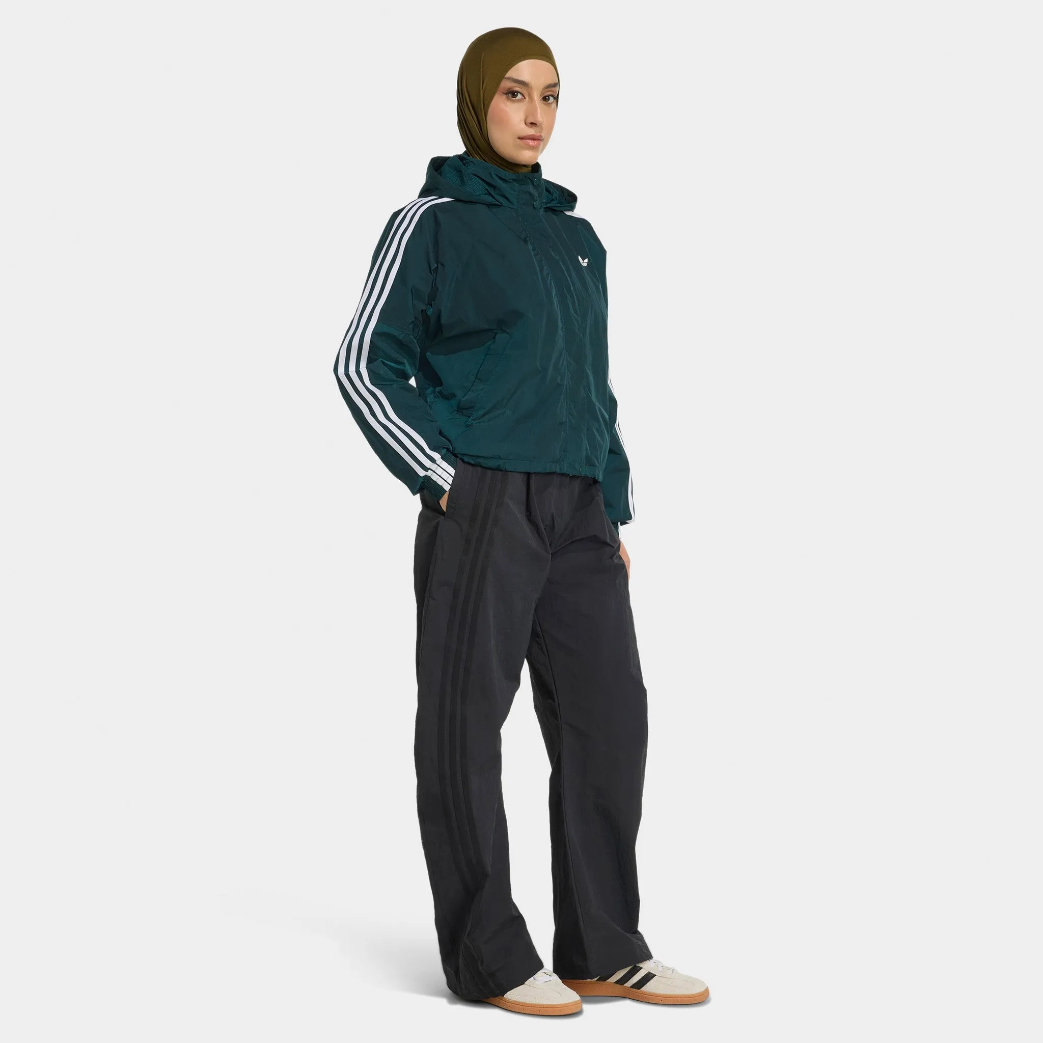 adidas Women's Adicolor 3 Stripes Woven Windbreaker Ivy / White sold by JD Sports product image thumbnail 5
