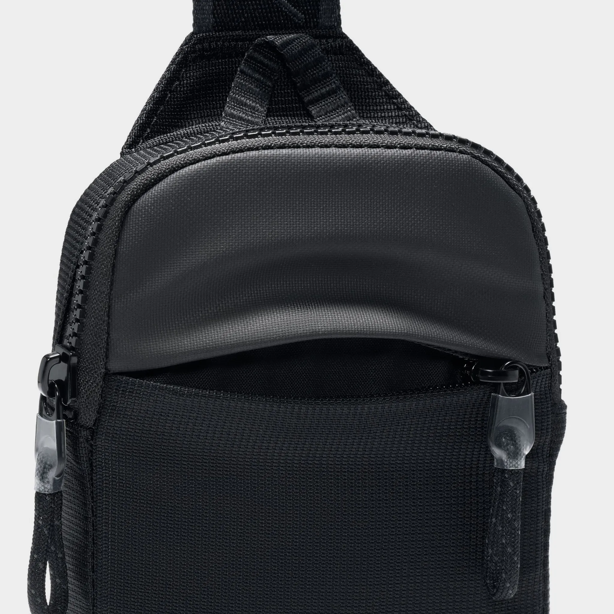 Nike Essential Crossbody Bag / Black sold by JD Sports product image thumbnail 5