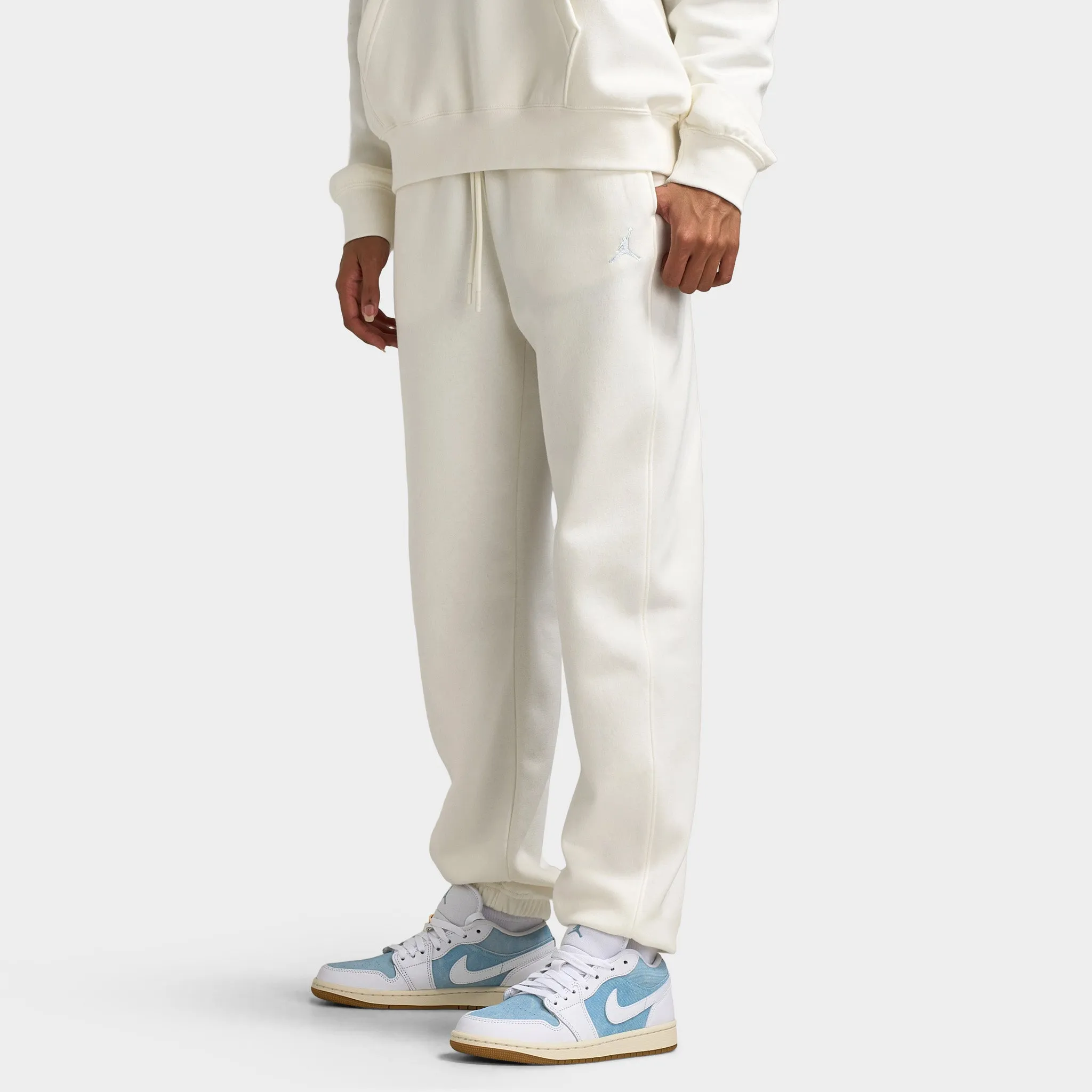 Jordan Women's Brooklyn Fleece Pants / Sail sold by JD Sports product image thumbnail 4