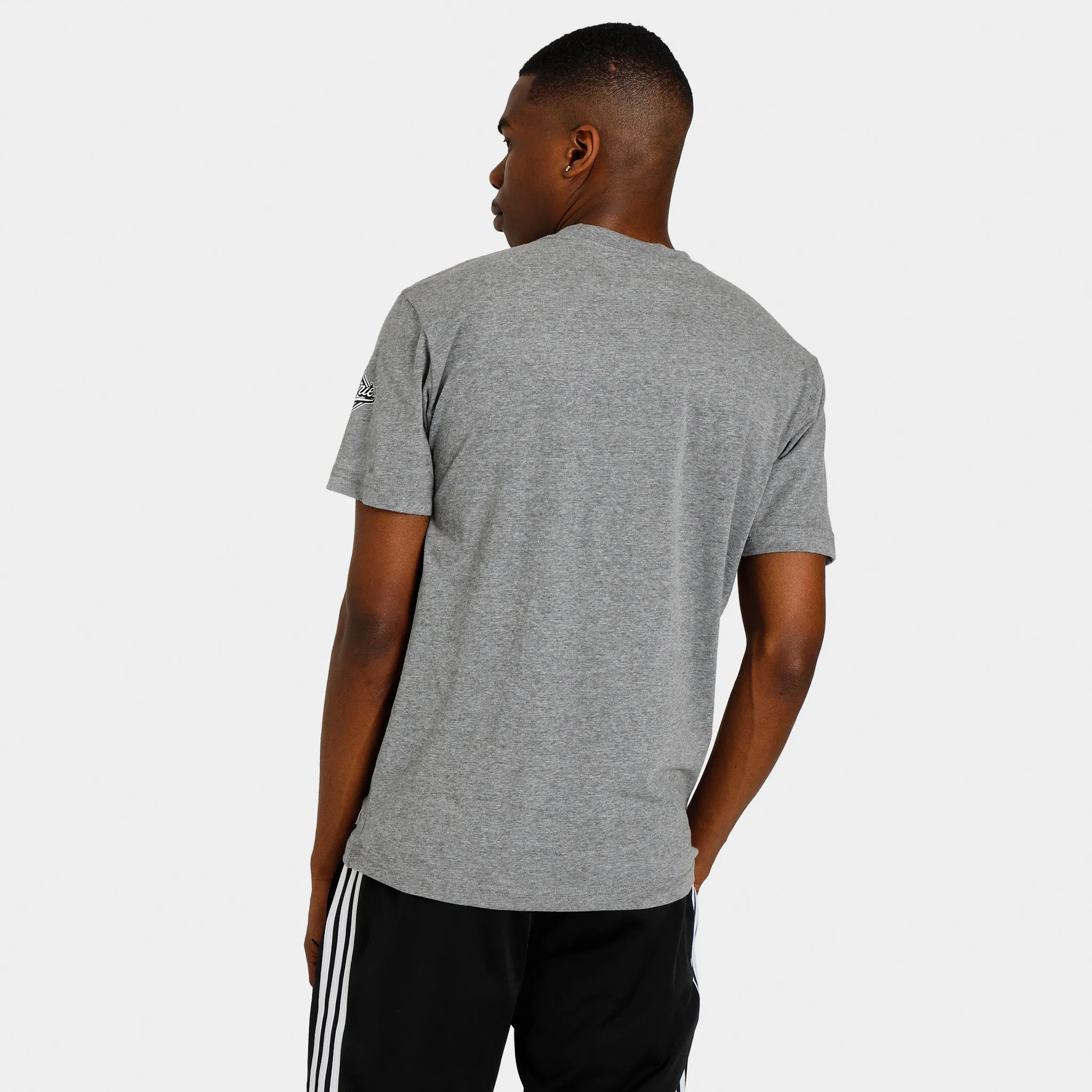 Mitchell & Ness Blue Jays City Collection T-shirt / Grey sold by JD Sports product image thumbnail 2