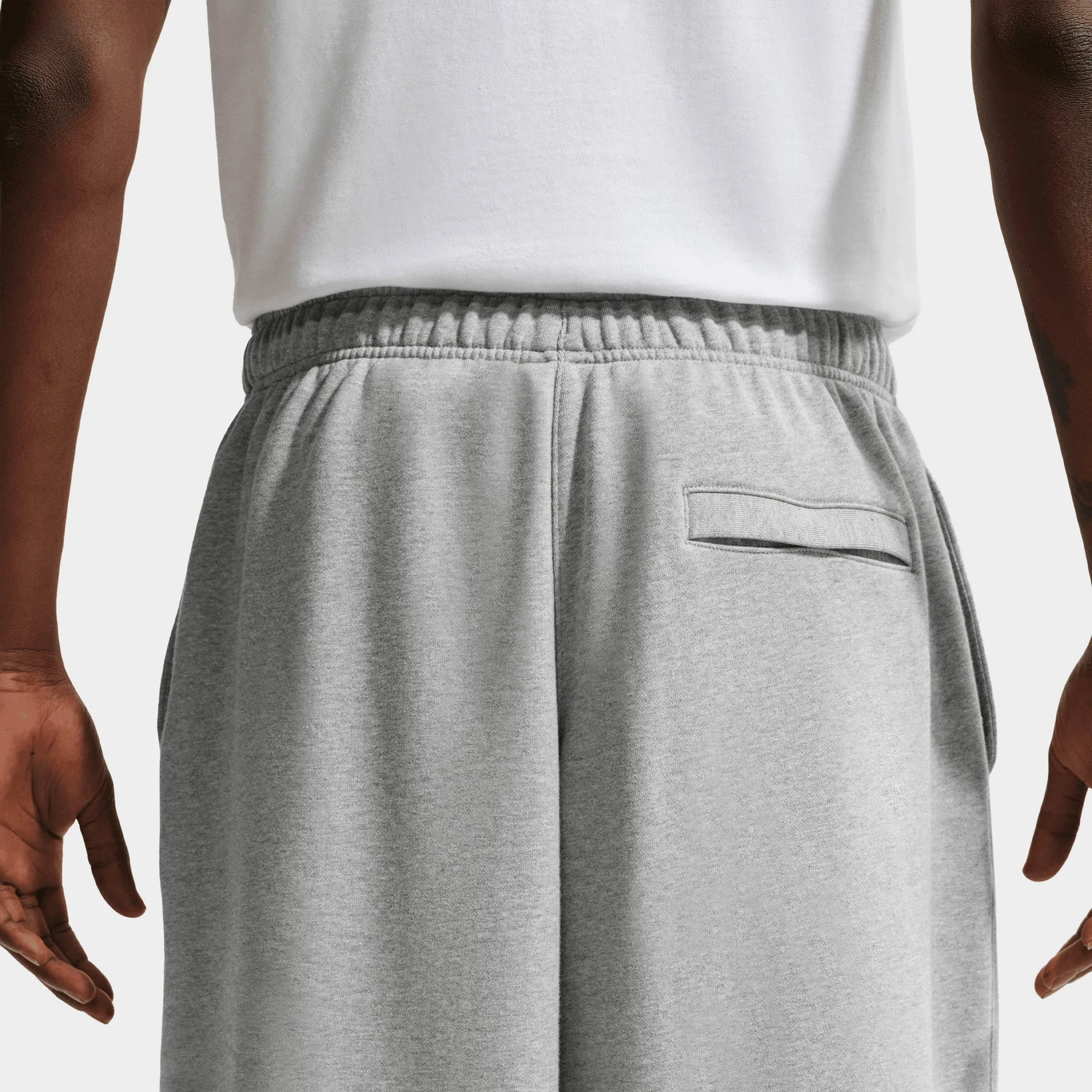 Nike Sportswear Club Oversized French Terry Pants / Grey Heather sold by JD Sports product image thumbnail 2