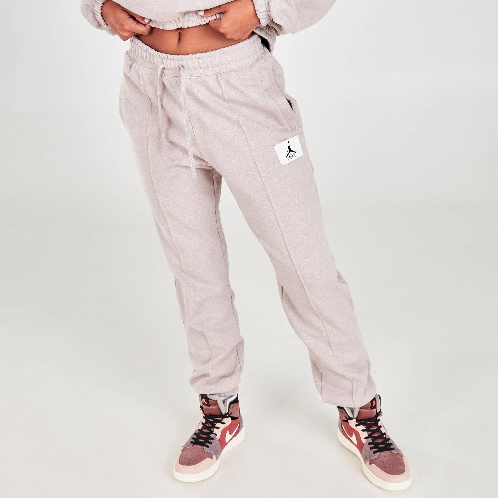 Jordan Women's Essential Fleece Pants Moon Particle / HTR - Thunder Grey sold by JD Sports