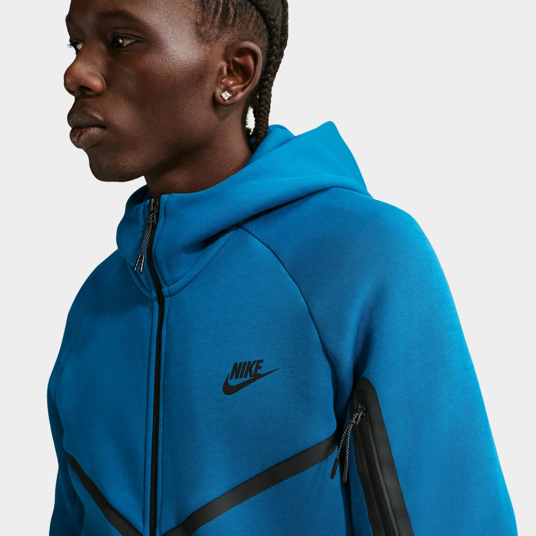 Nike Tech Fleece Hoodie / Court Blue sold by JD Sports