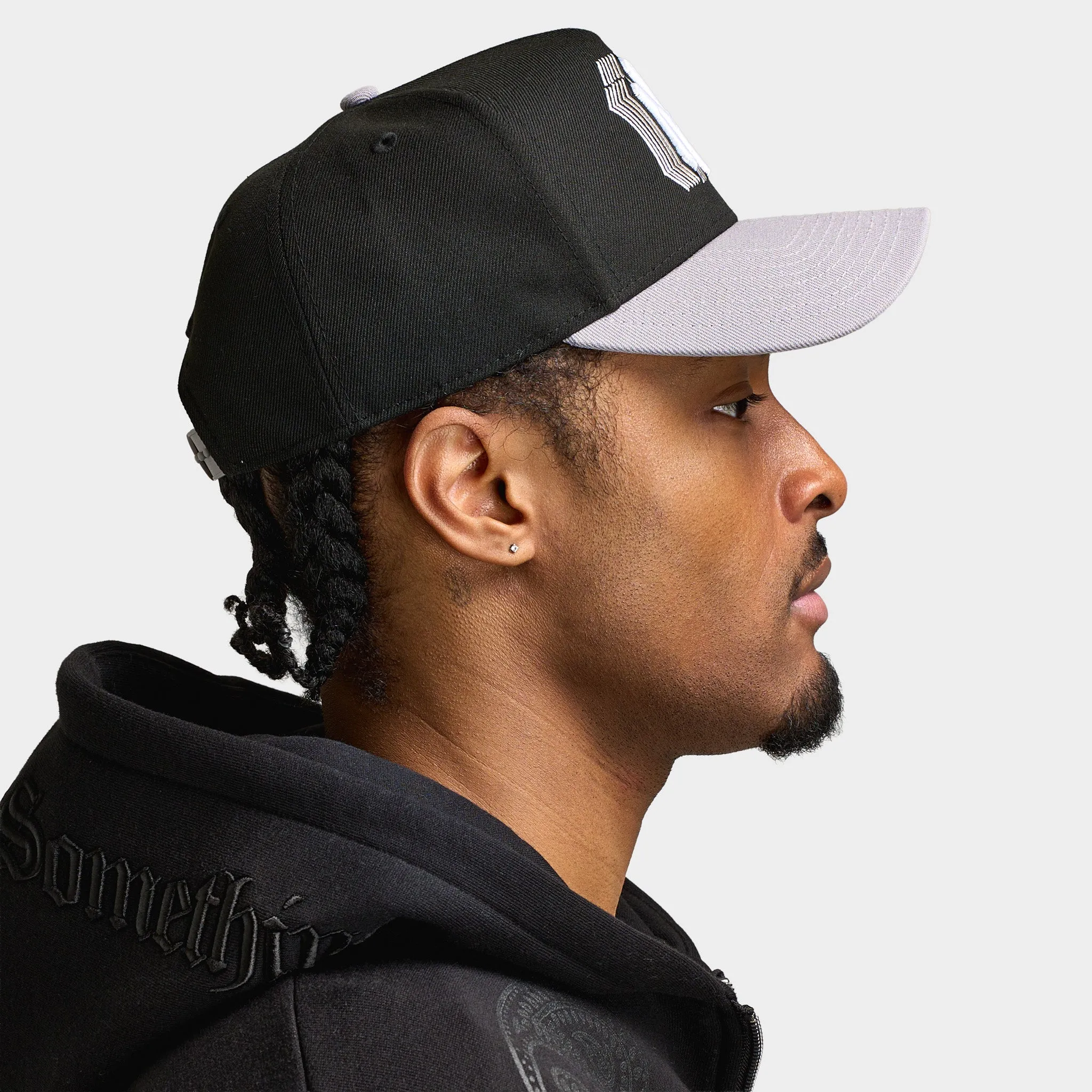 New Era New York Yankees Repeat Logo 9FORTY AF Black / Grey sold by JD Sports product image thumbnail 4