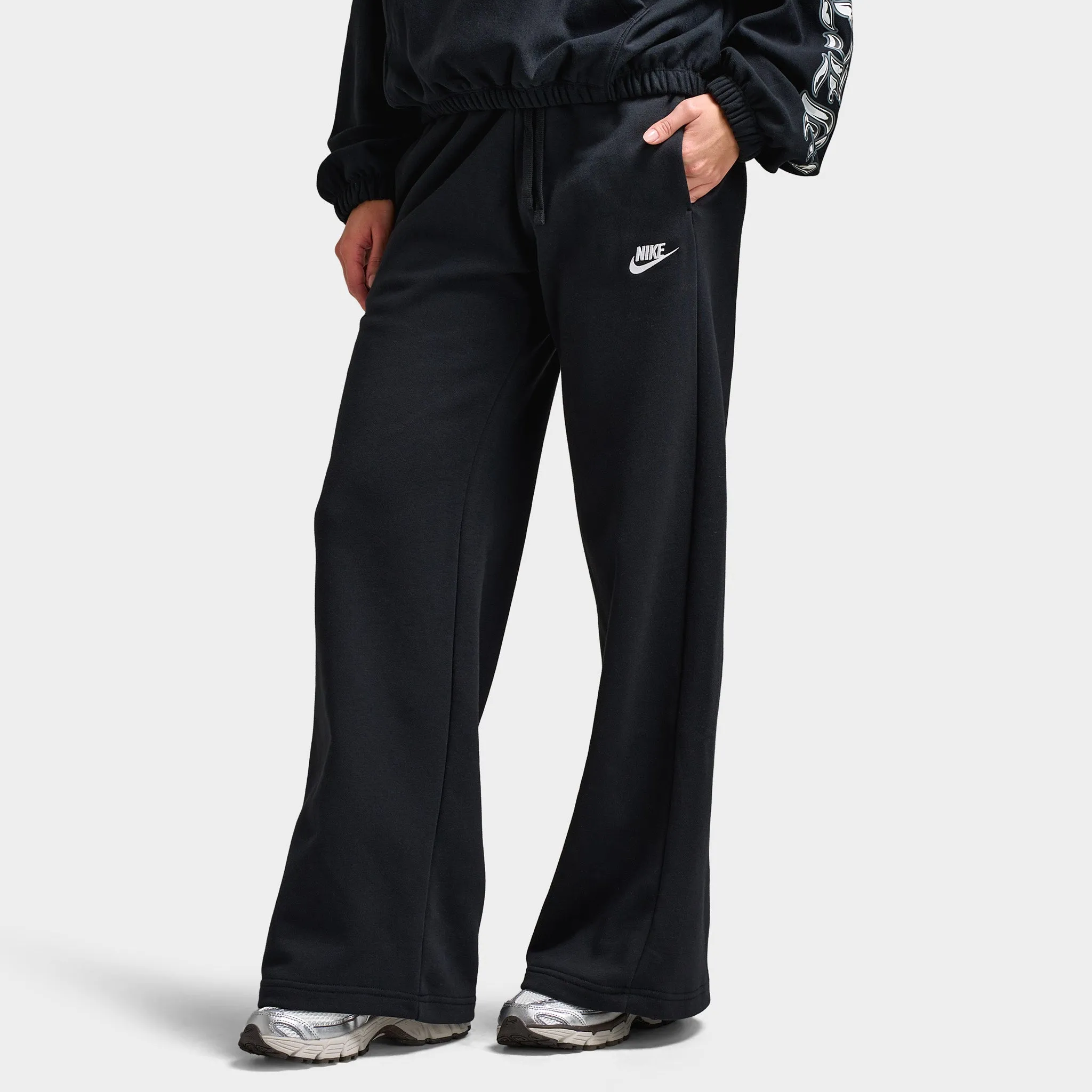 Nike Sportswear Women's Club Fleece Mid Rise Pants Wide Black / White sold by JD Sports product image thumbnail 4
