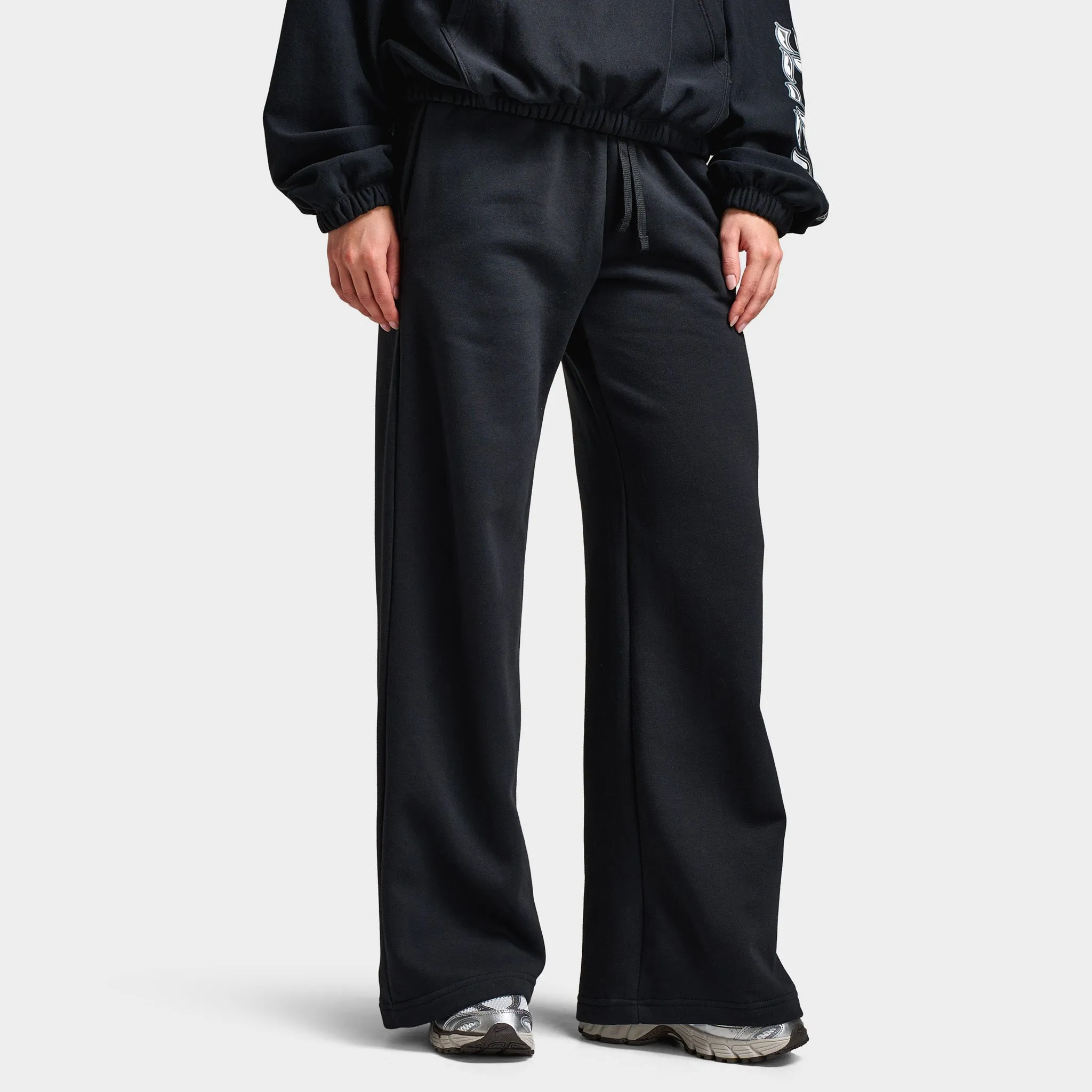 Nike Sportswear Women's Club Fleece Mid Rise Pants Wide Black / White sold by JD Sports product image thumbnail 5