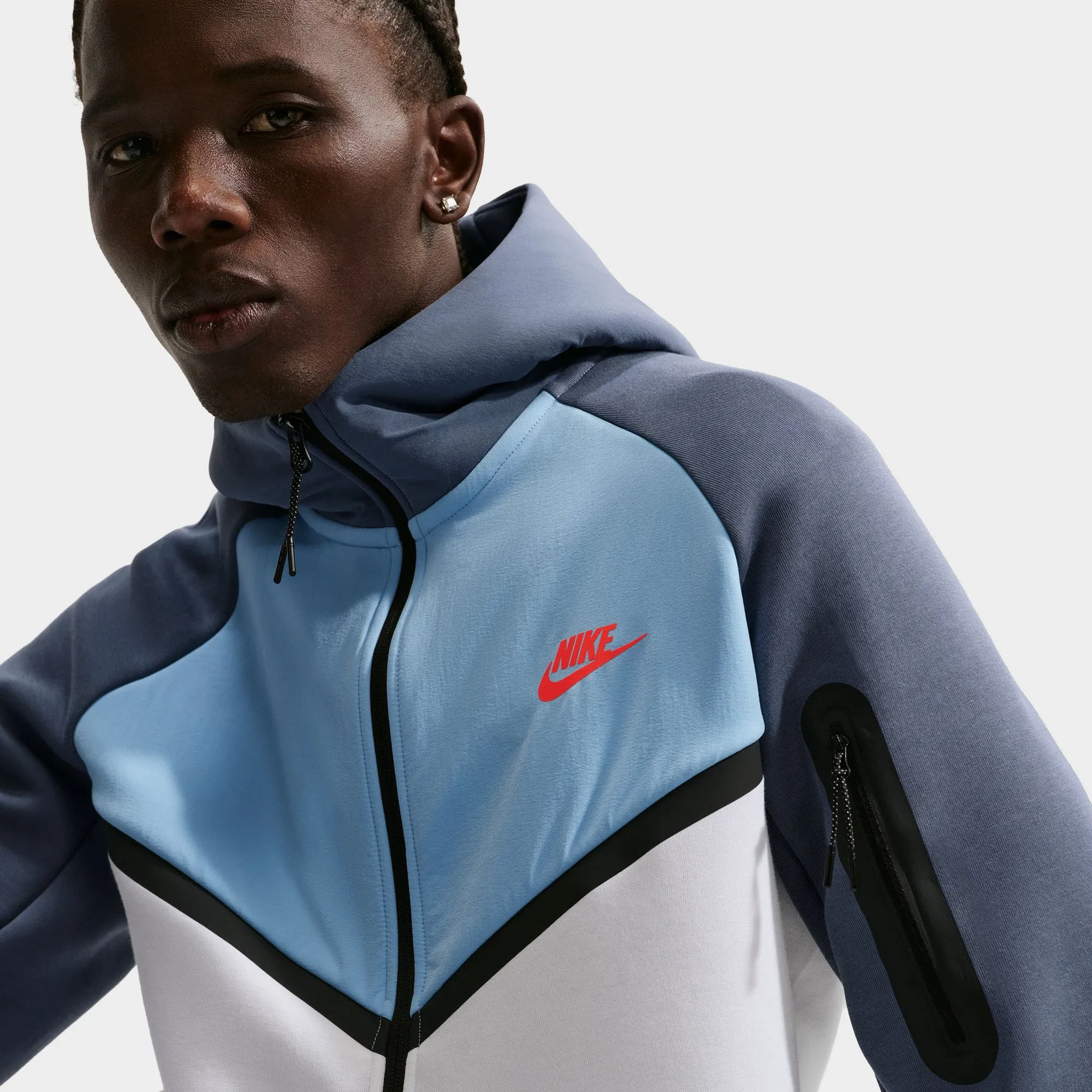 Nike Tech Fleece Windrunnder Full-Zip Jacket CB Diffused Blue / White sold by JD Sports product image thumbnail 4