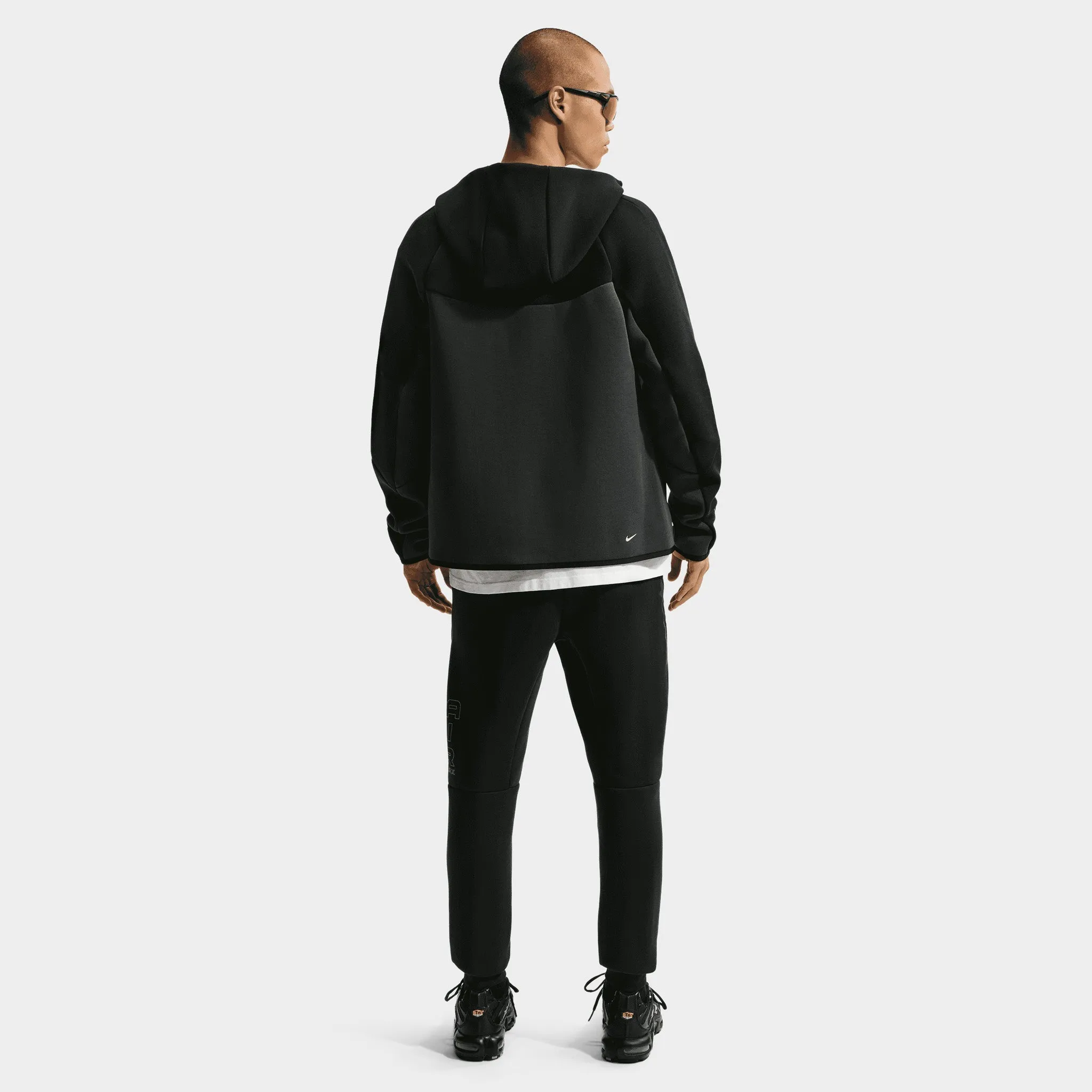 Nike Tech Fleece Jogger Black / Neon Yellow sold by JD Sports product image thumbnail 4