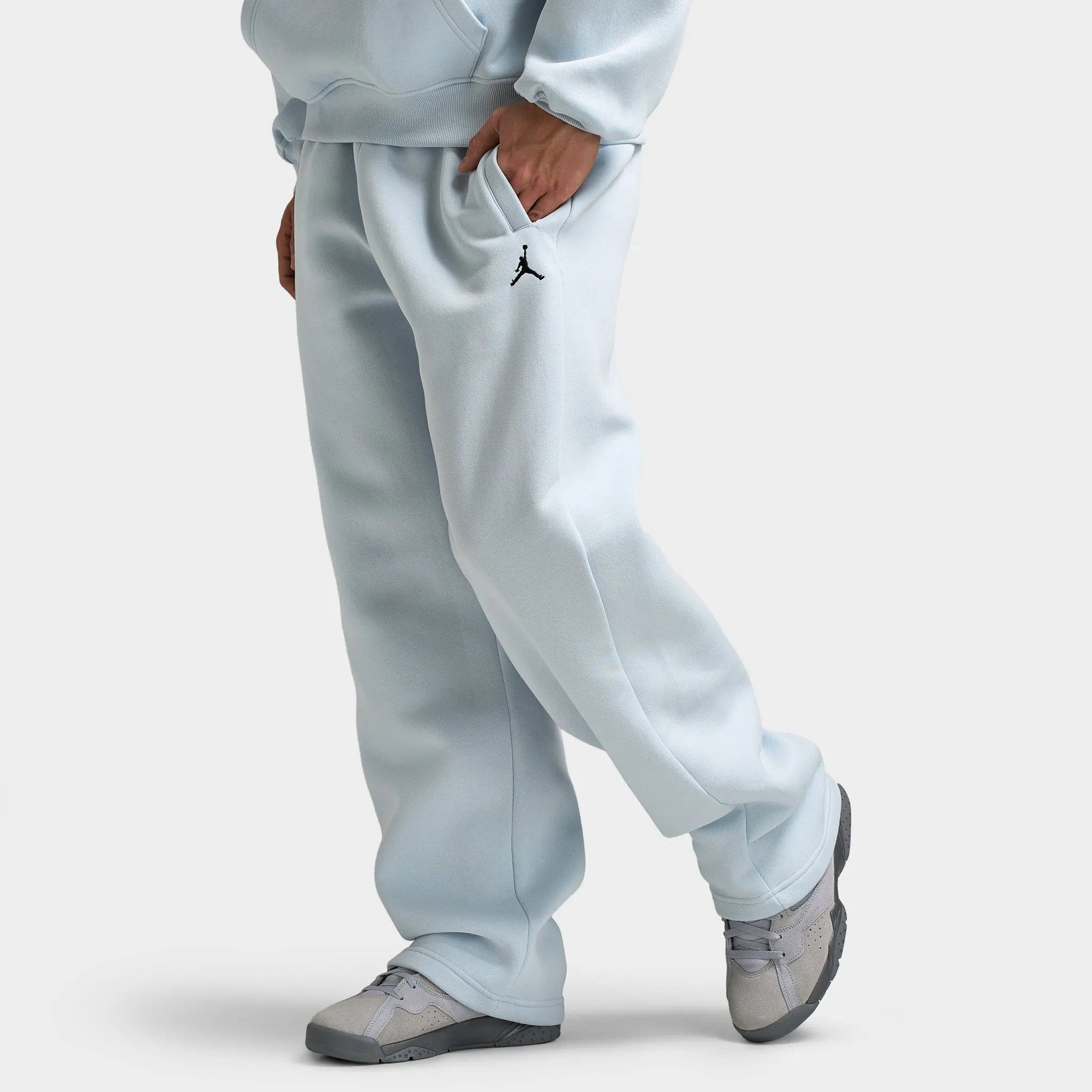 Jordan Brooklyn Fleece Oversized Open Hem Pants / Aura sold by JD Sports product image thumbnail 4