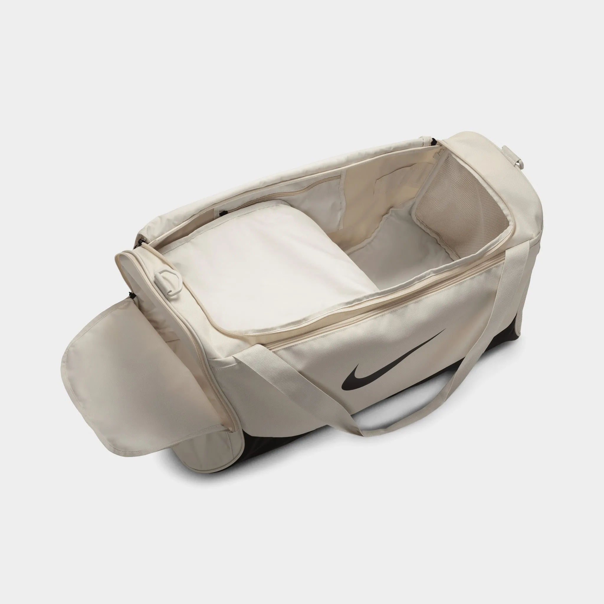 Nike Brasilia Medium Duffel Bag X Light Bone / Black sold by JD Sports product image thumbnail 5